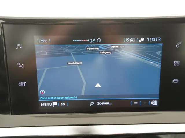 Peugeot 208 view 12