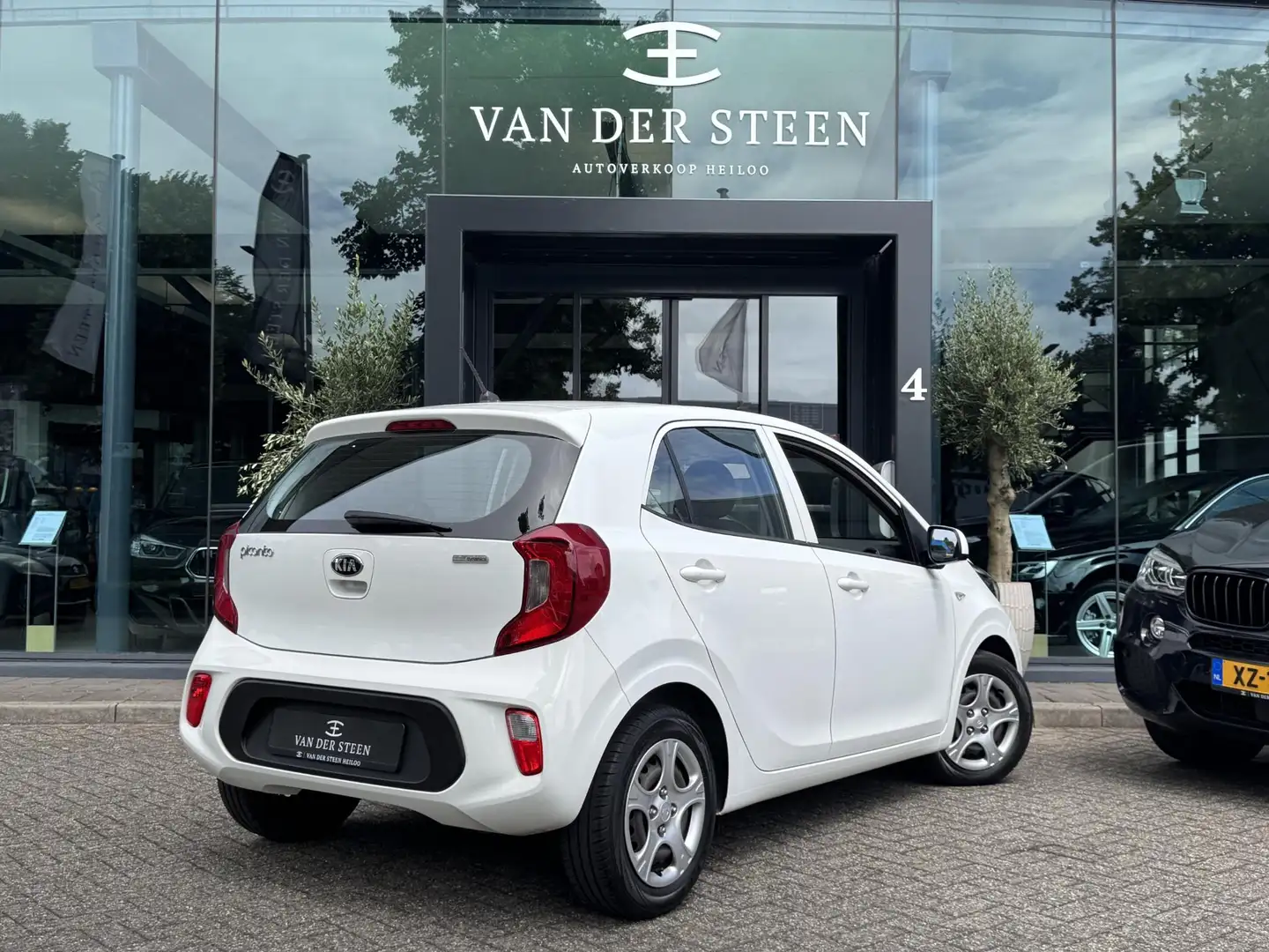 Kia Picanto 1.0 CVVT ComfortLine Dealer Onderhouden | NL Auto Wit - 2