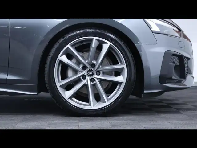 Audi A5 view 10