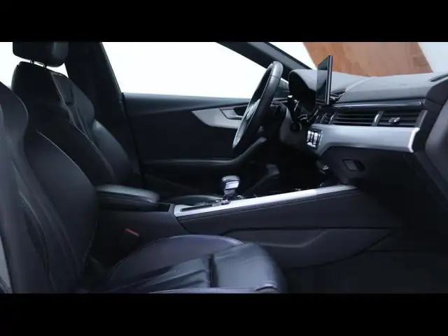 Audi A5 view 11