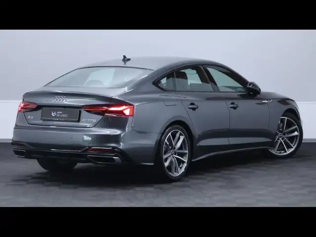Audi A5 view 5