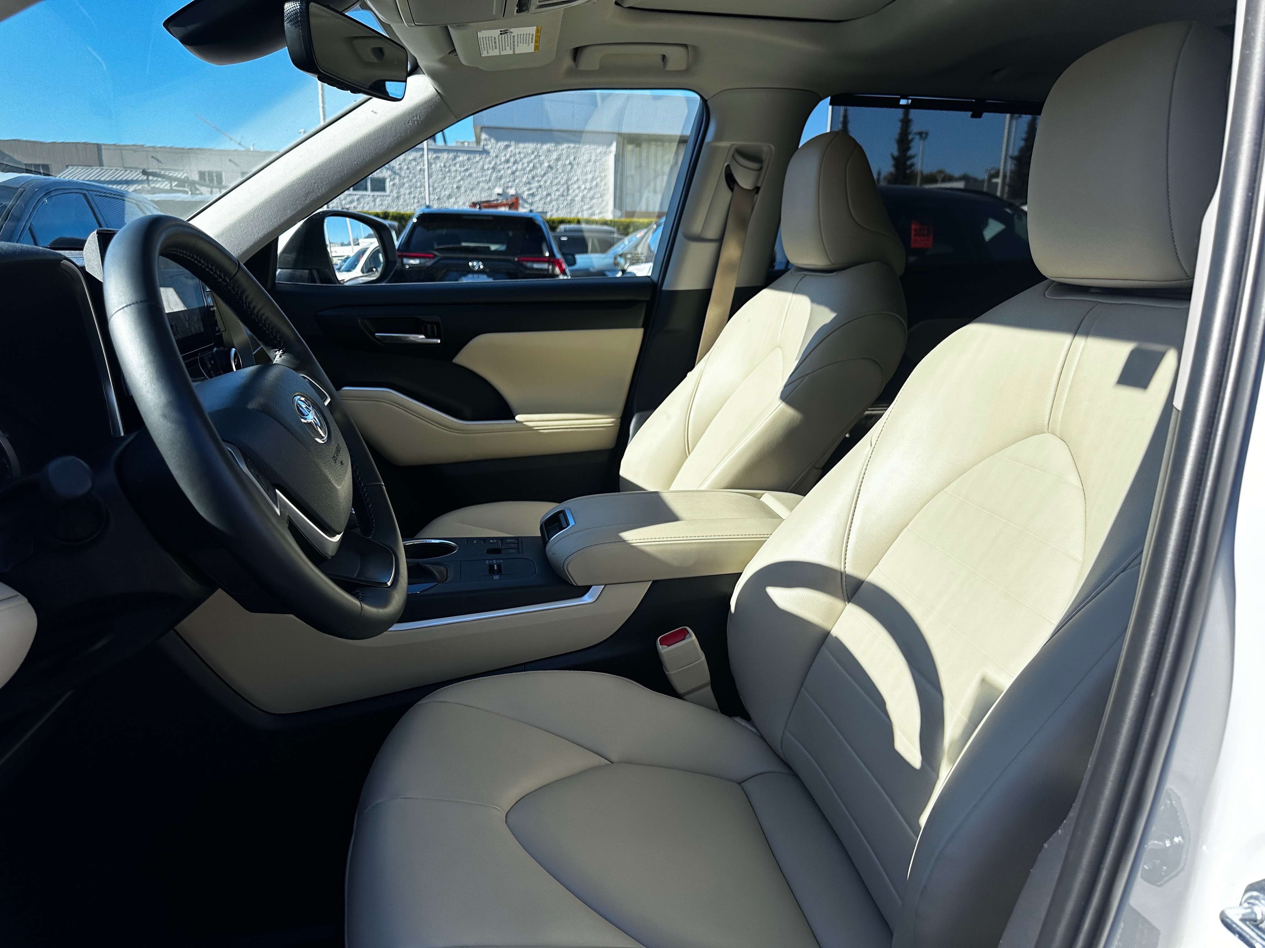 2025 Toyota Highlander Hybrid