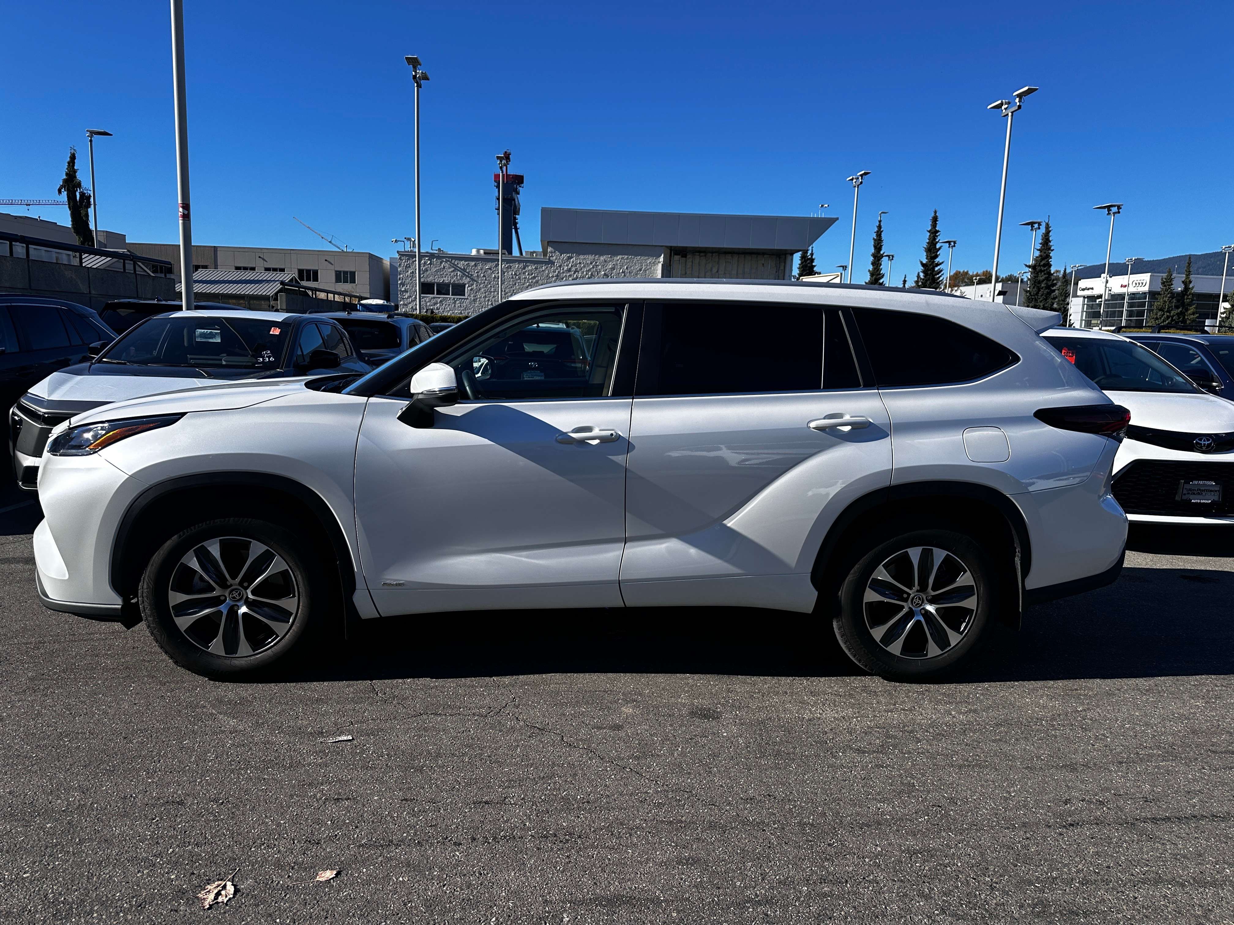 2025 Toyota Highlander Hybrid