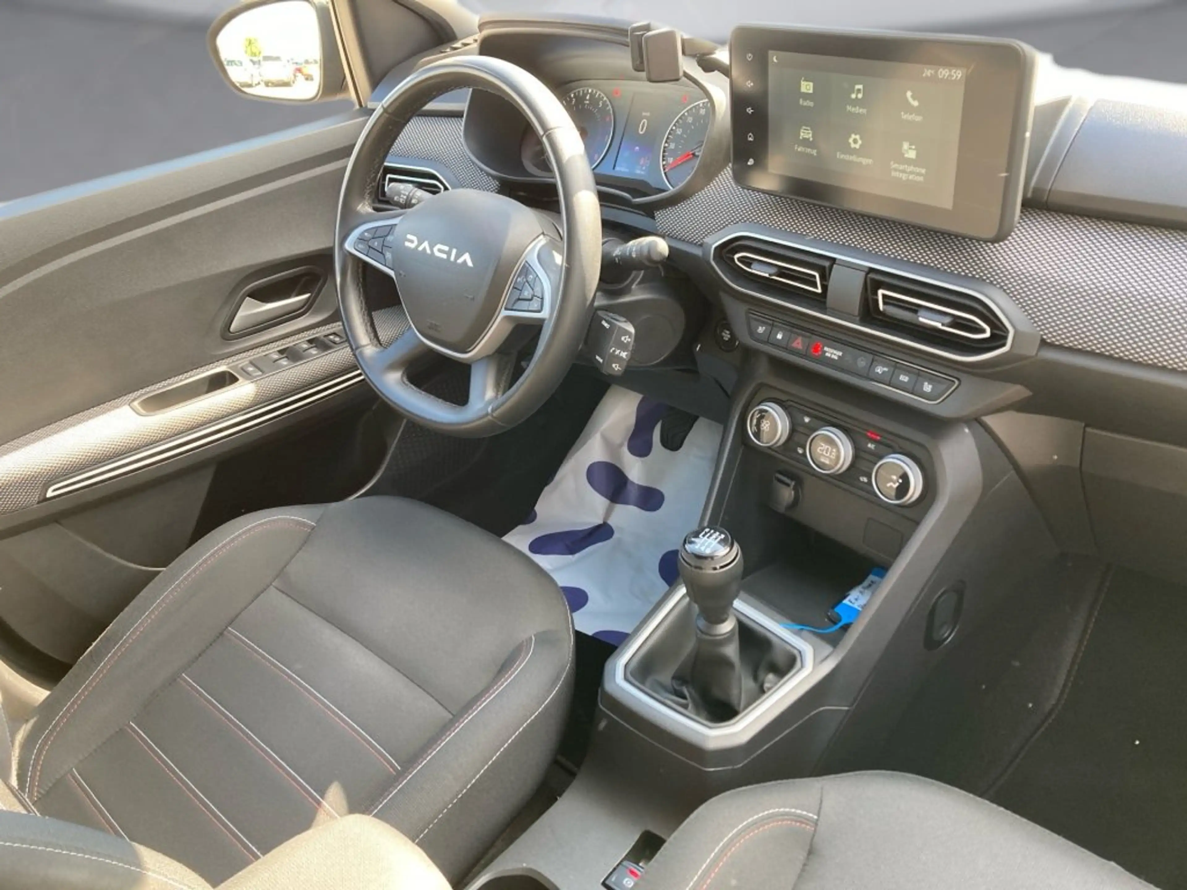 Dacia Jogger Extreme TCe 1 — photo 11