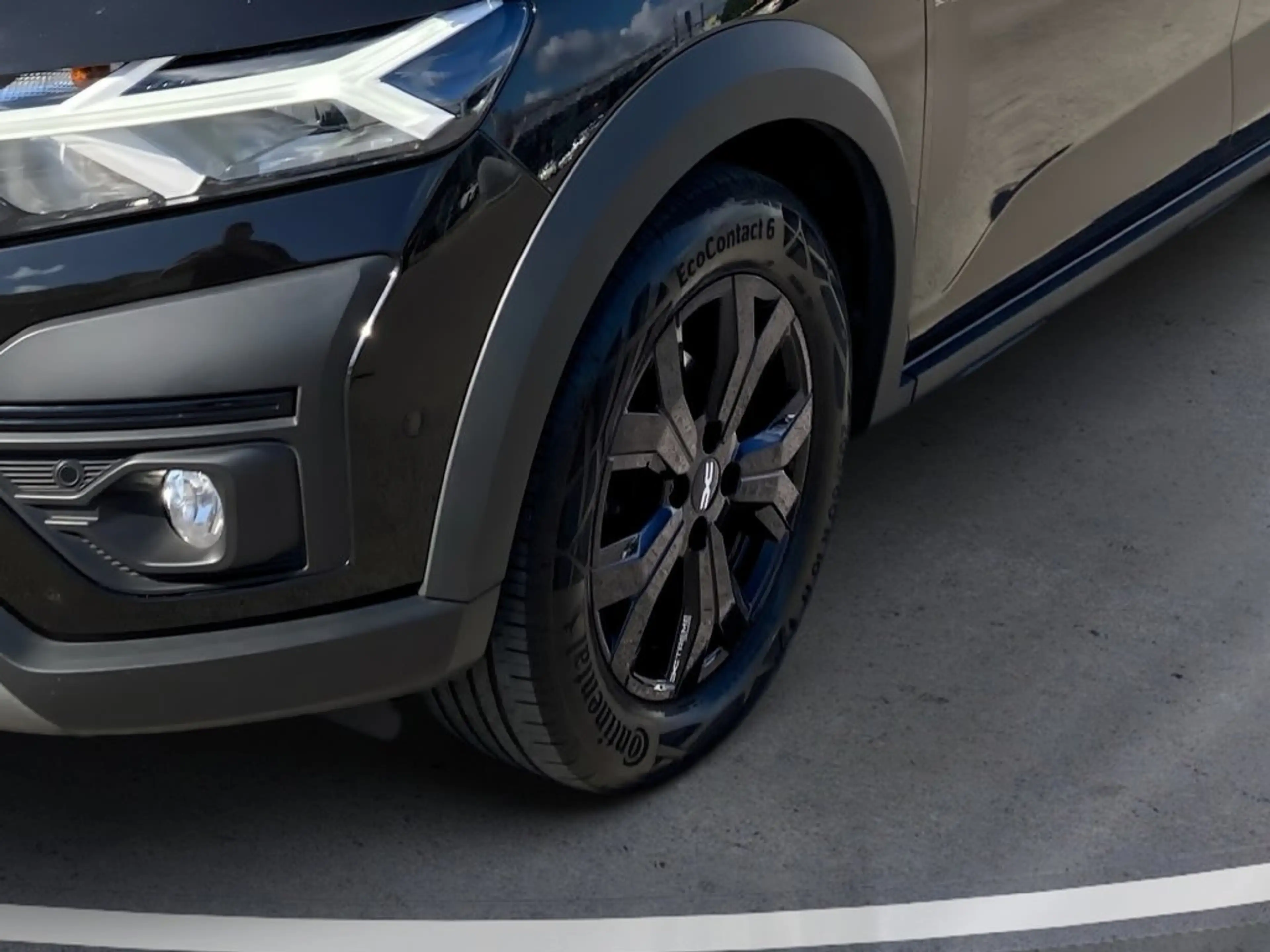 Dacia Jogger Extreme TCe 1 — photo 8