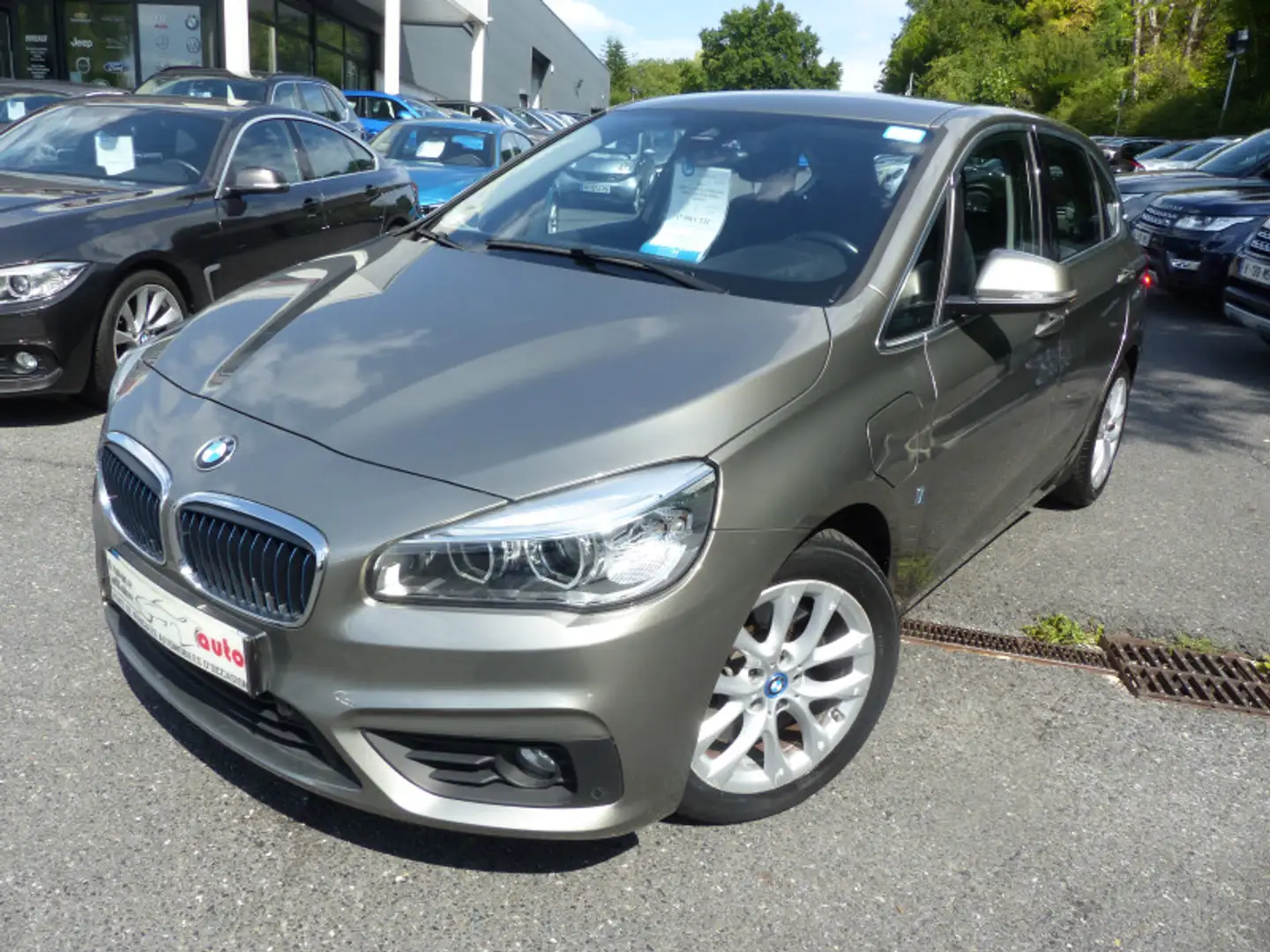BMW 225 (F45) 225XEA 224CH BUSINESS DESIGN Beige - 1