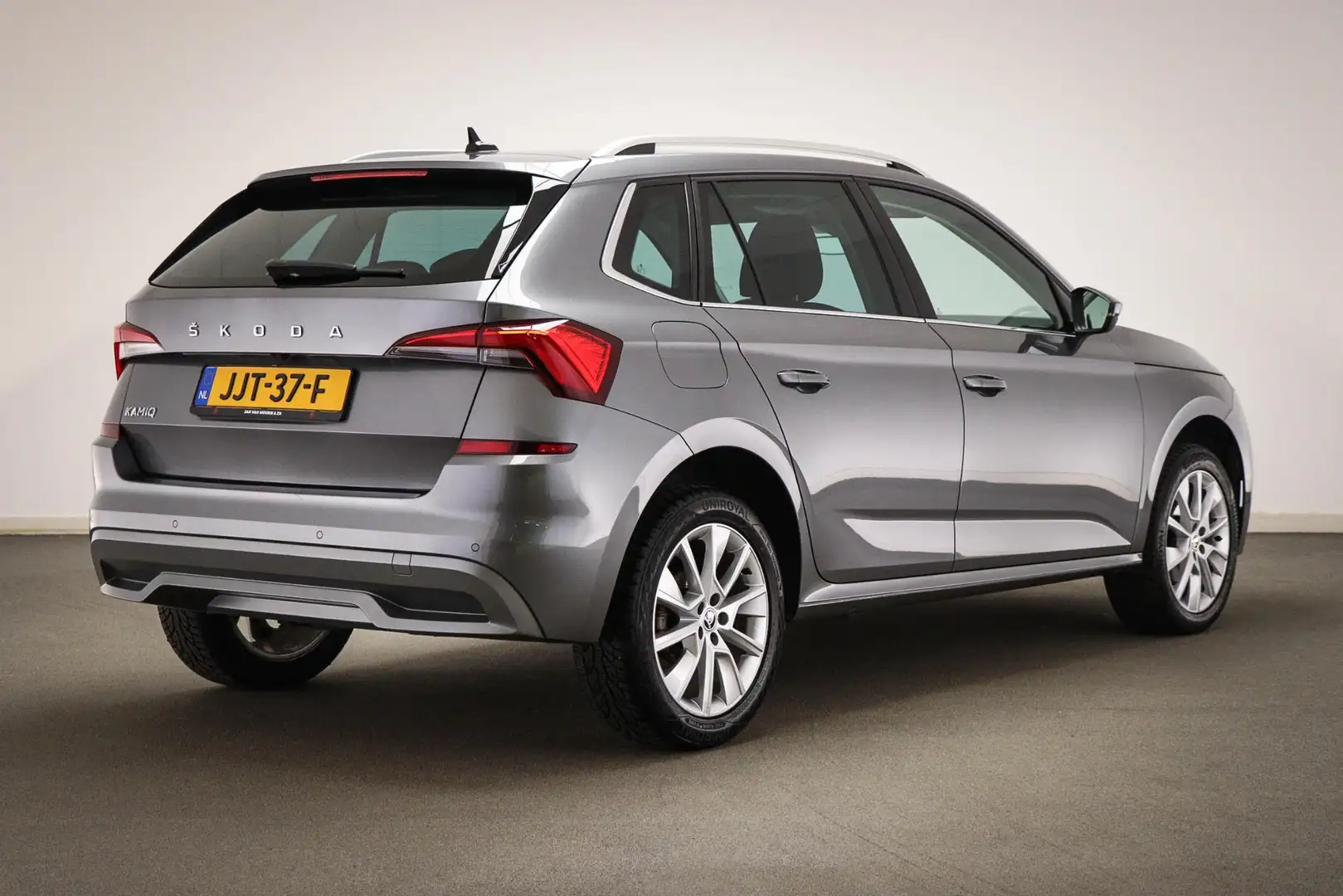 Skoda Kamiq 1.0 TSI Sport Business | VIRTUAL COCKPIT | STOELVE Grijs - 2