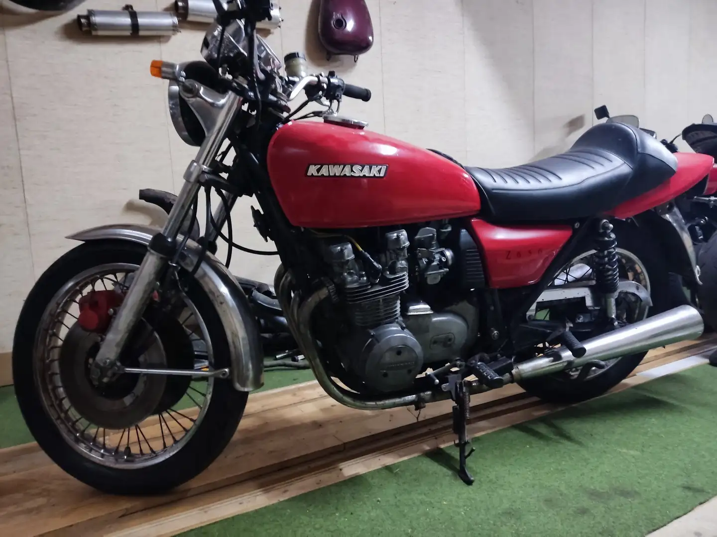 Kawasaki Z 650 Z 650 B Rojo - 1