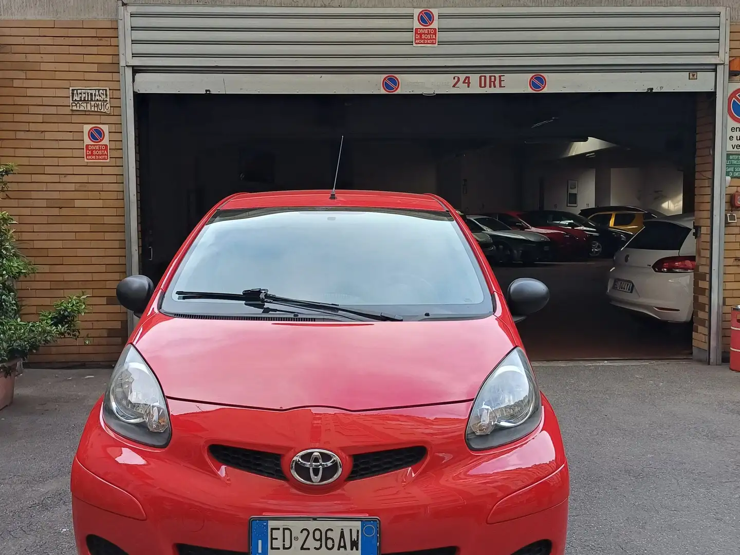 Toyota Aygo Aygo 5p 1.0 Now Red Edition Rosso - 1