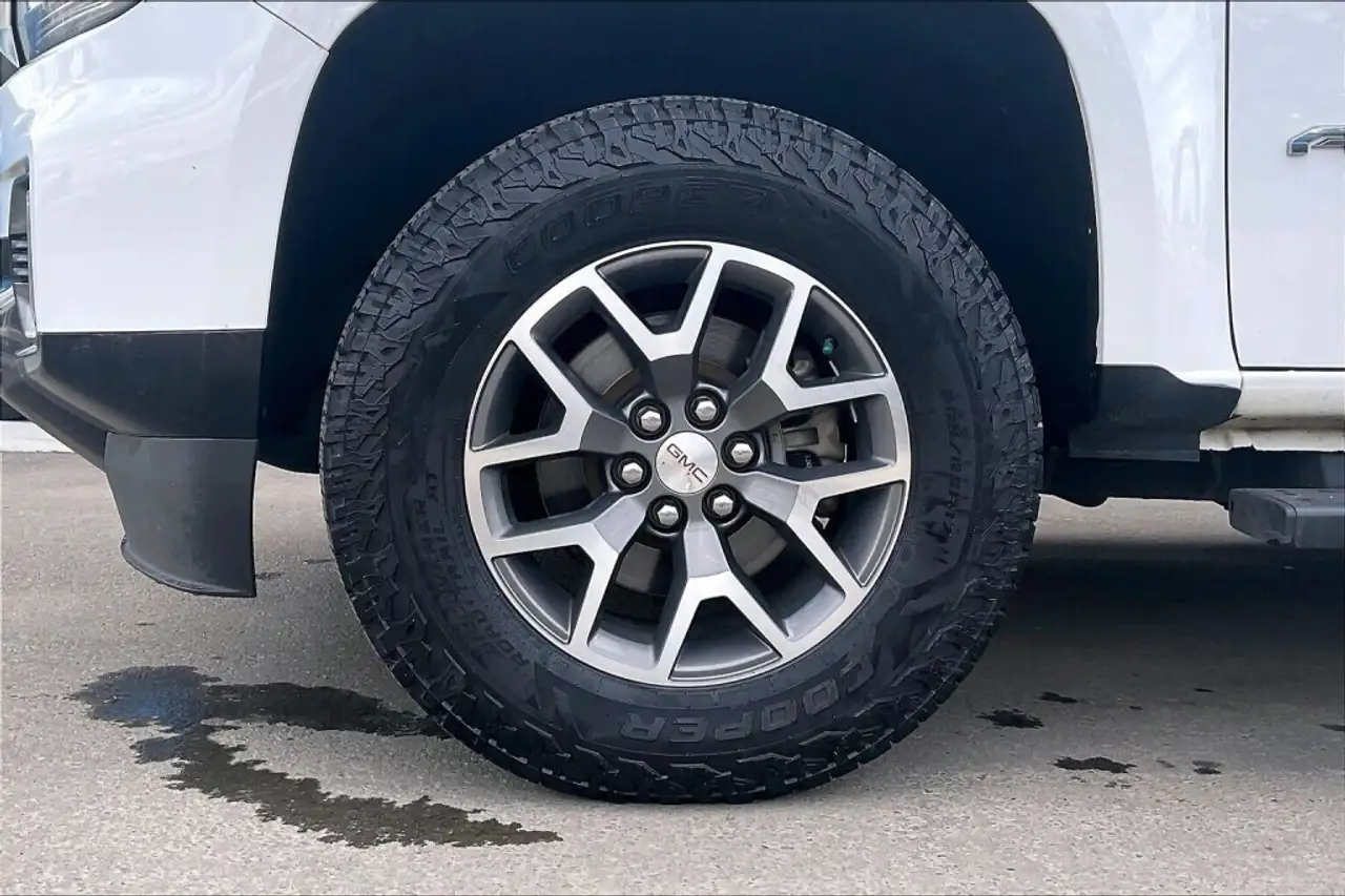 GMC Canyon снимка GMC Canyon
