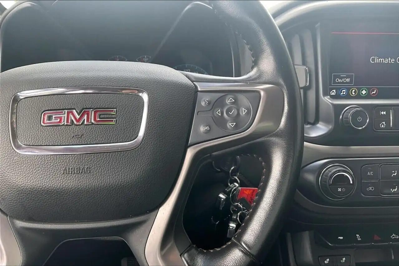 GMC Canyon снимка GMC Canyon