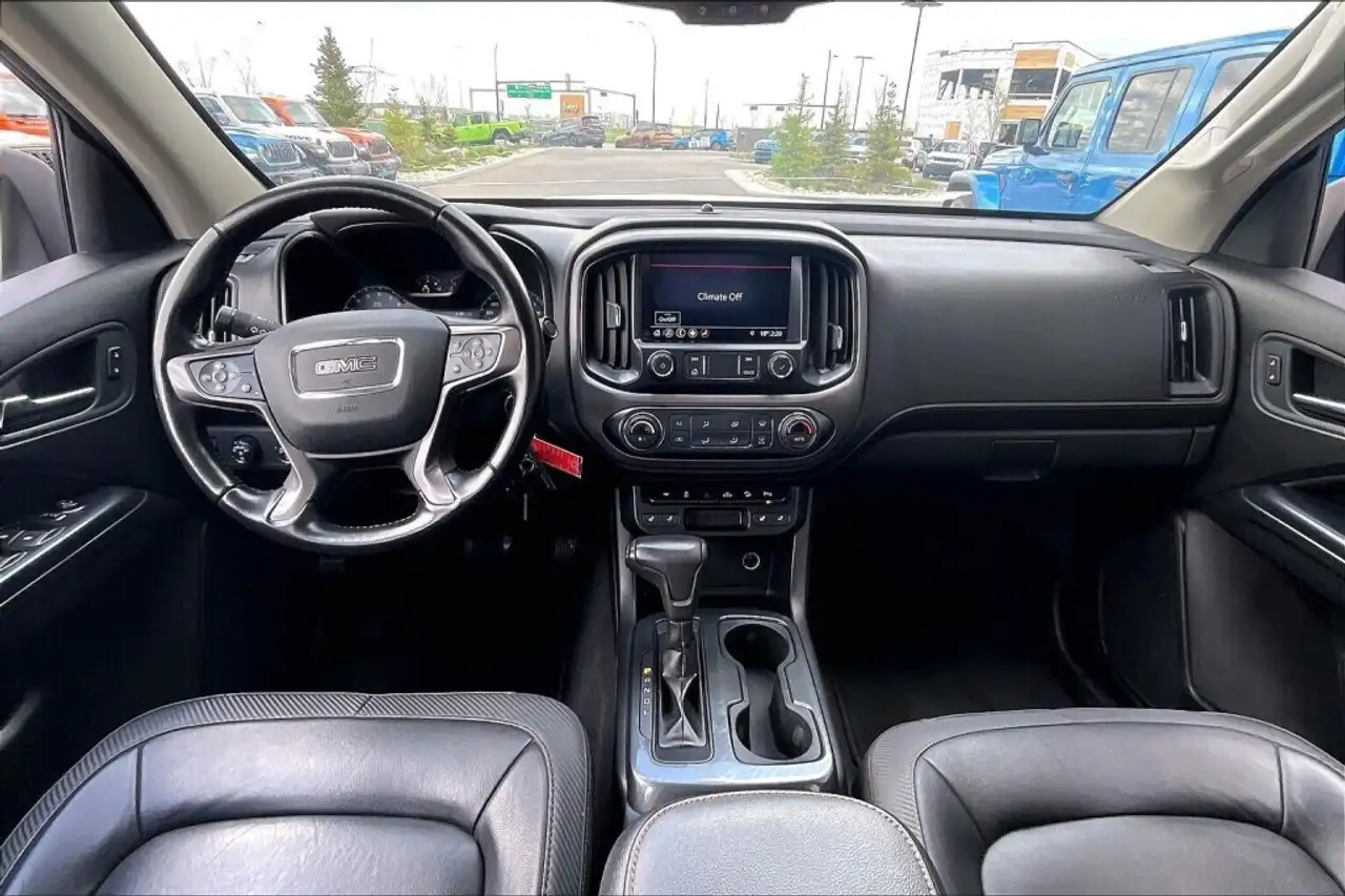 GMC Canyon снимка GMC Canyon