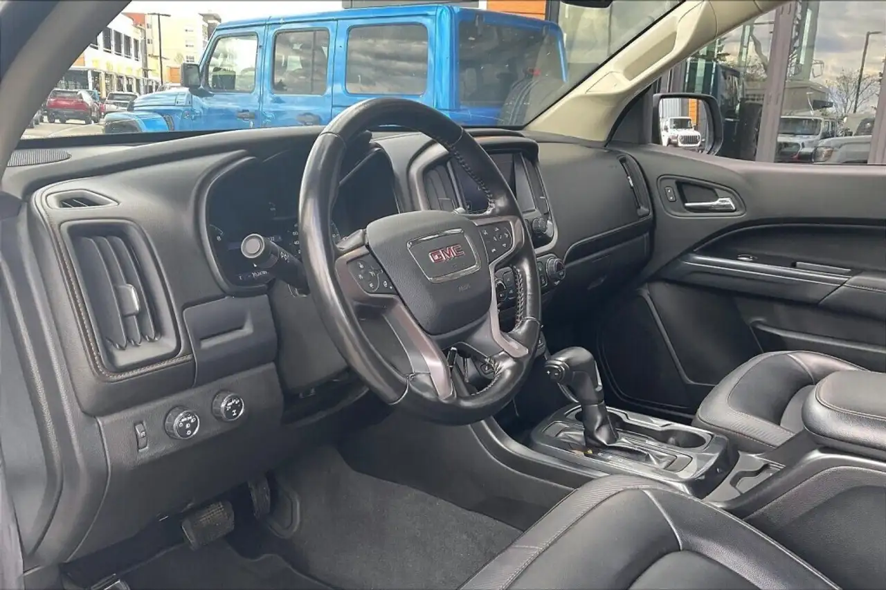 GMC Canyon снимка GMC Canyon
