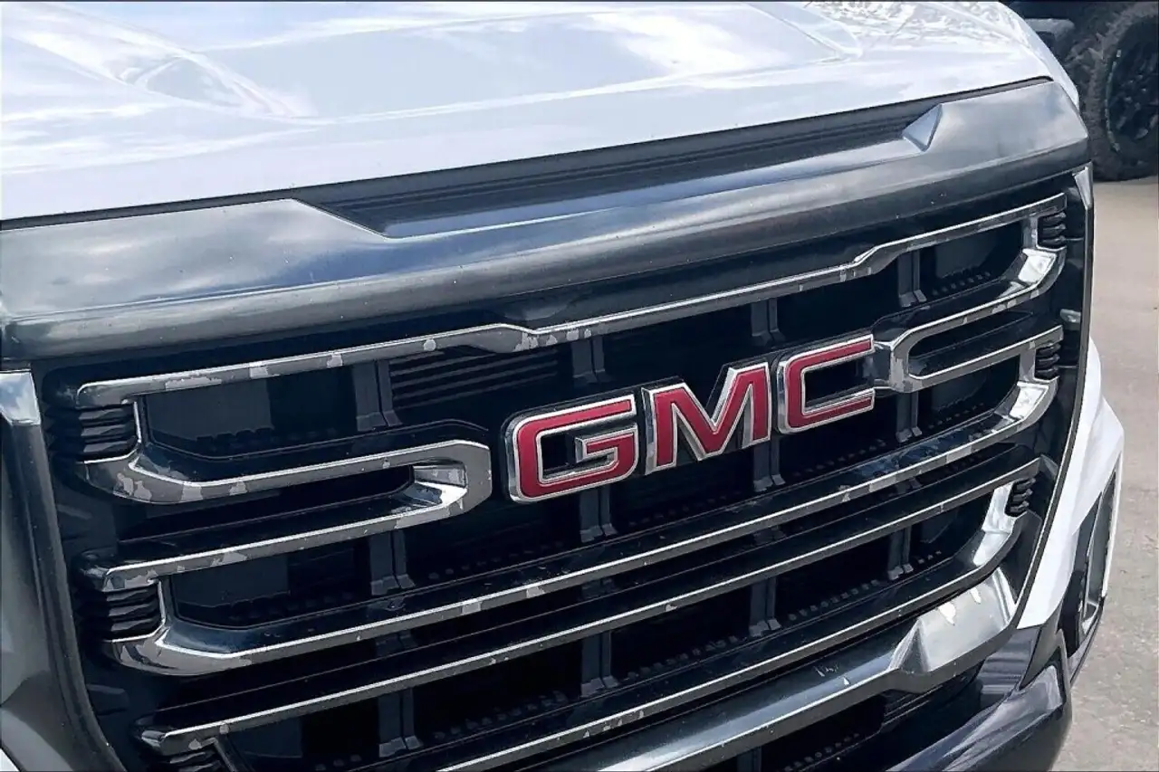 GMC Canyon снимка GMC Canyon