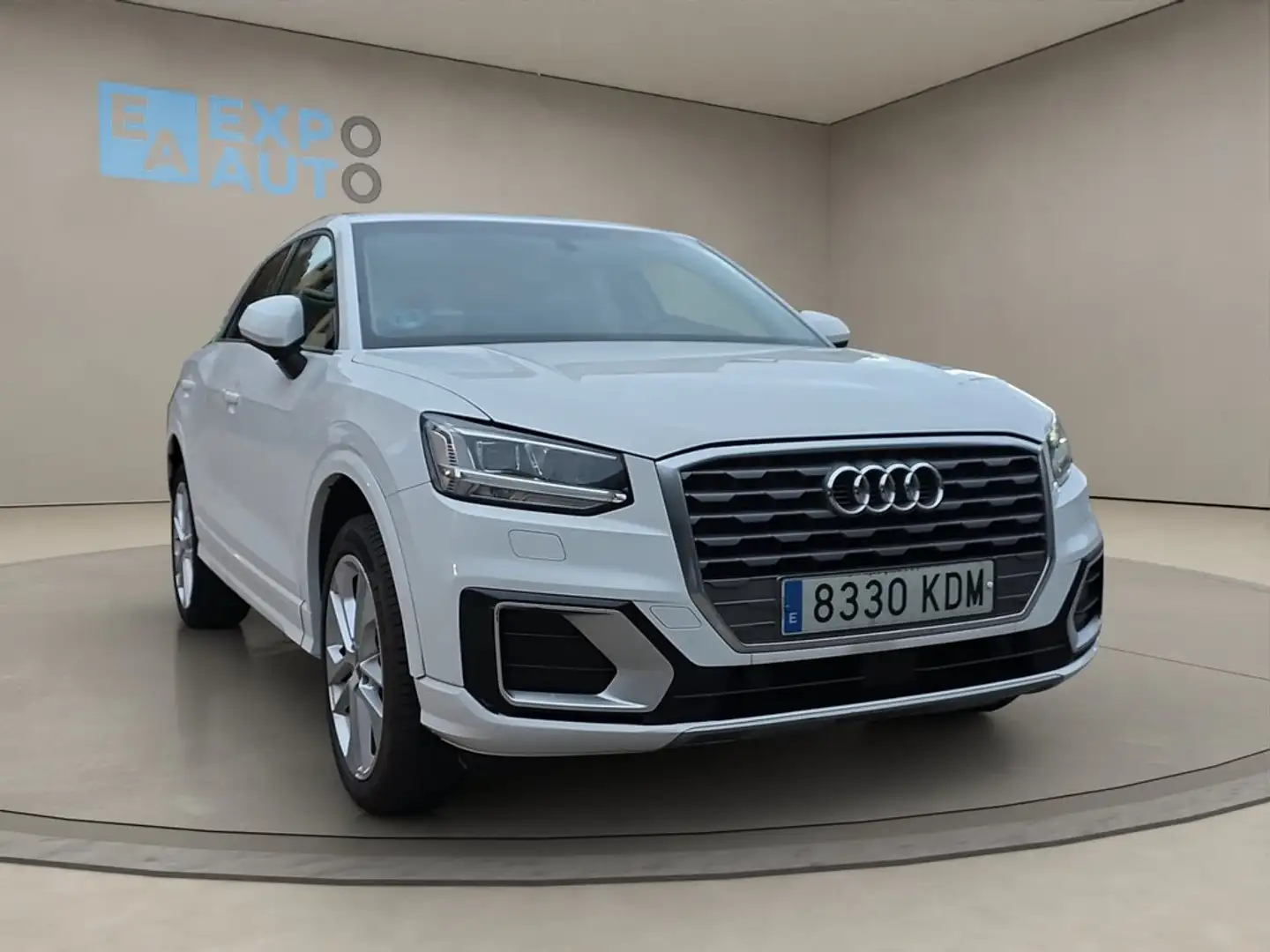 Audi Q2 sport edition 1.6 TDI 85kW (116CV) Weiß - 1