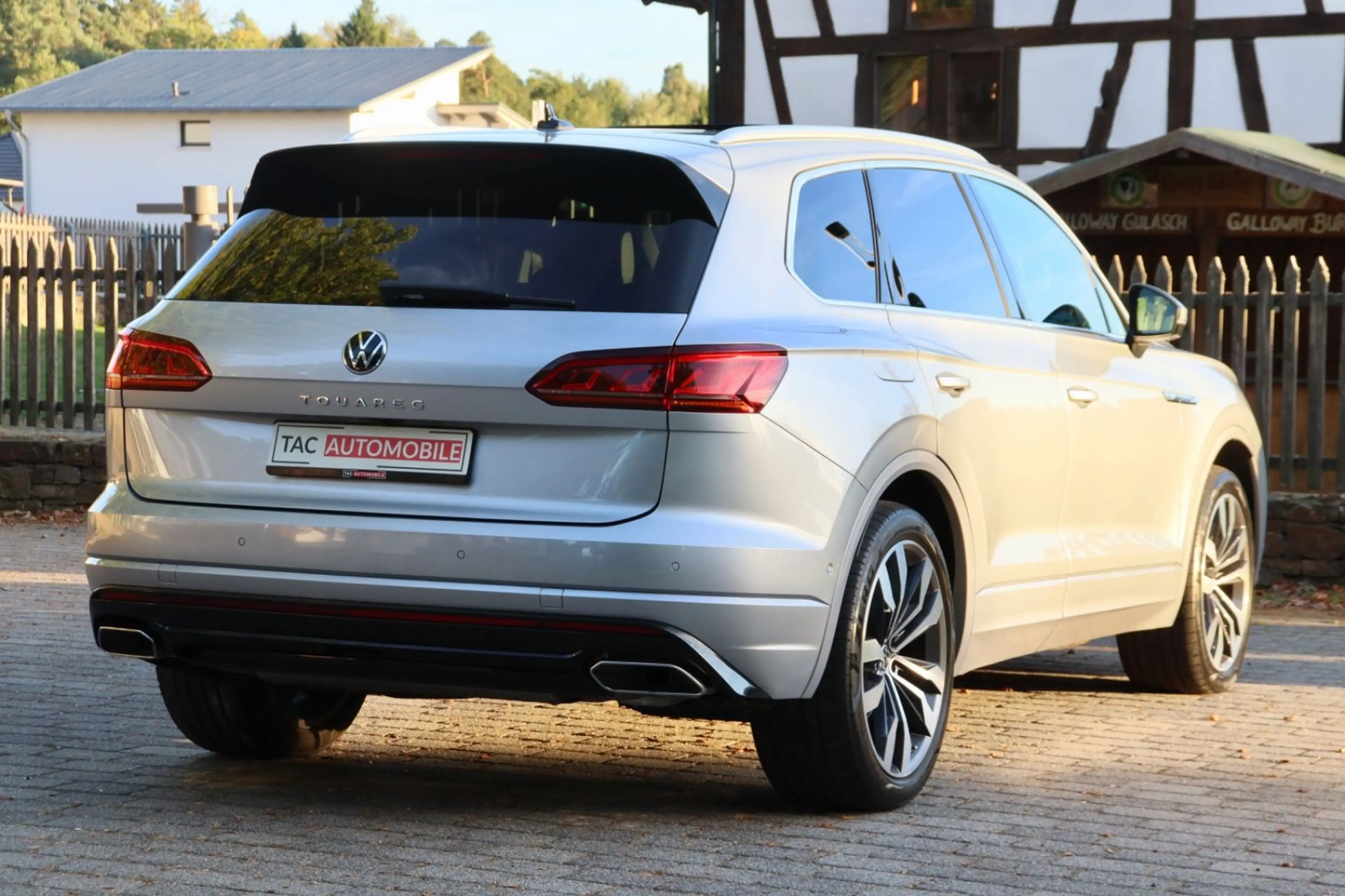 Volkswagen Touareg 2x R-Line 4MO MATRX*LUFT*PANO*AHK*VOLL!* — photo 13
