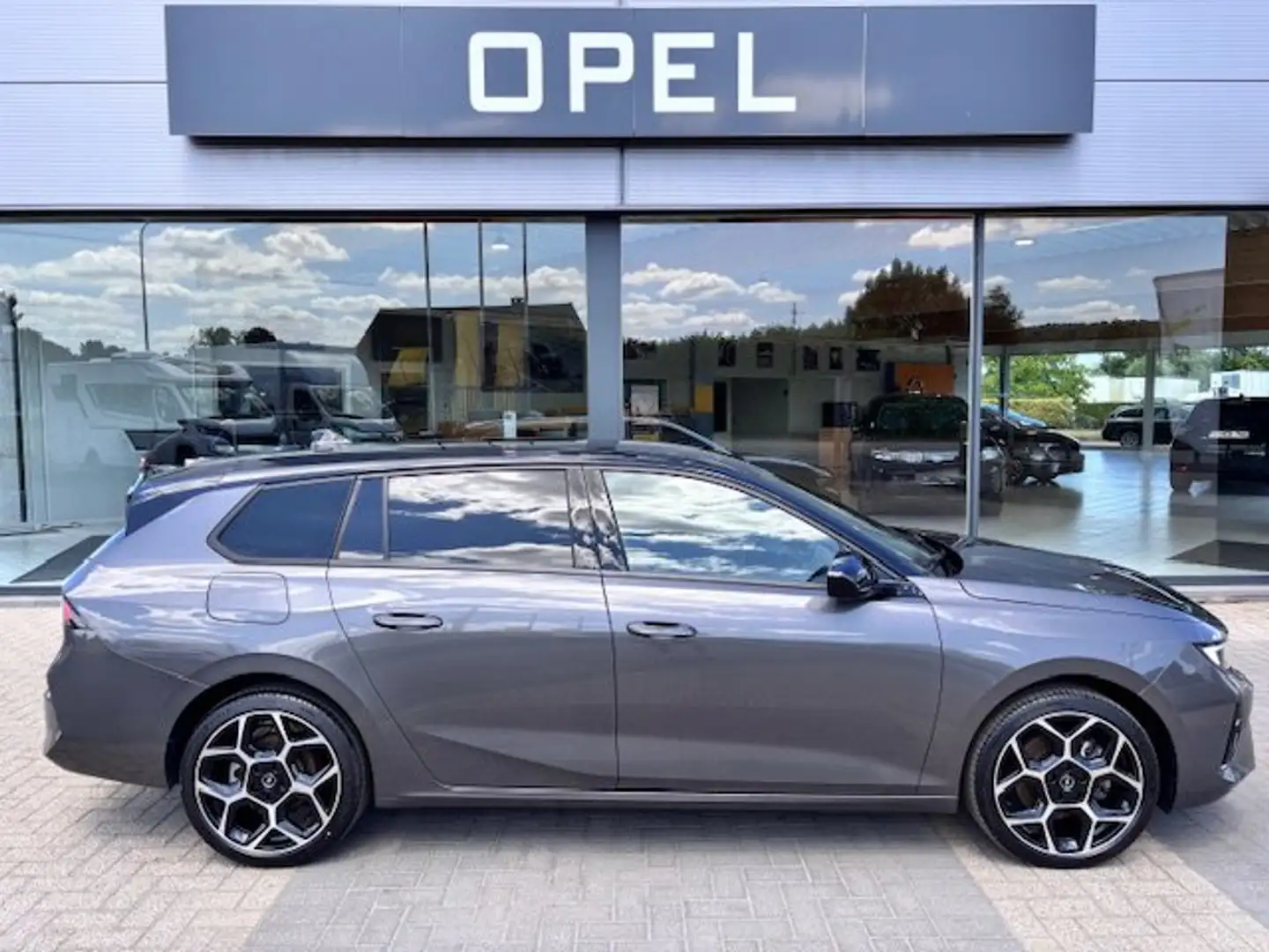 Opel Astra GS-Line 130pk/Camera/GPS/Carplay/Winterpack - 2