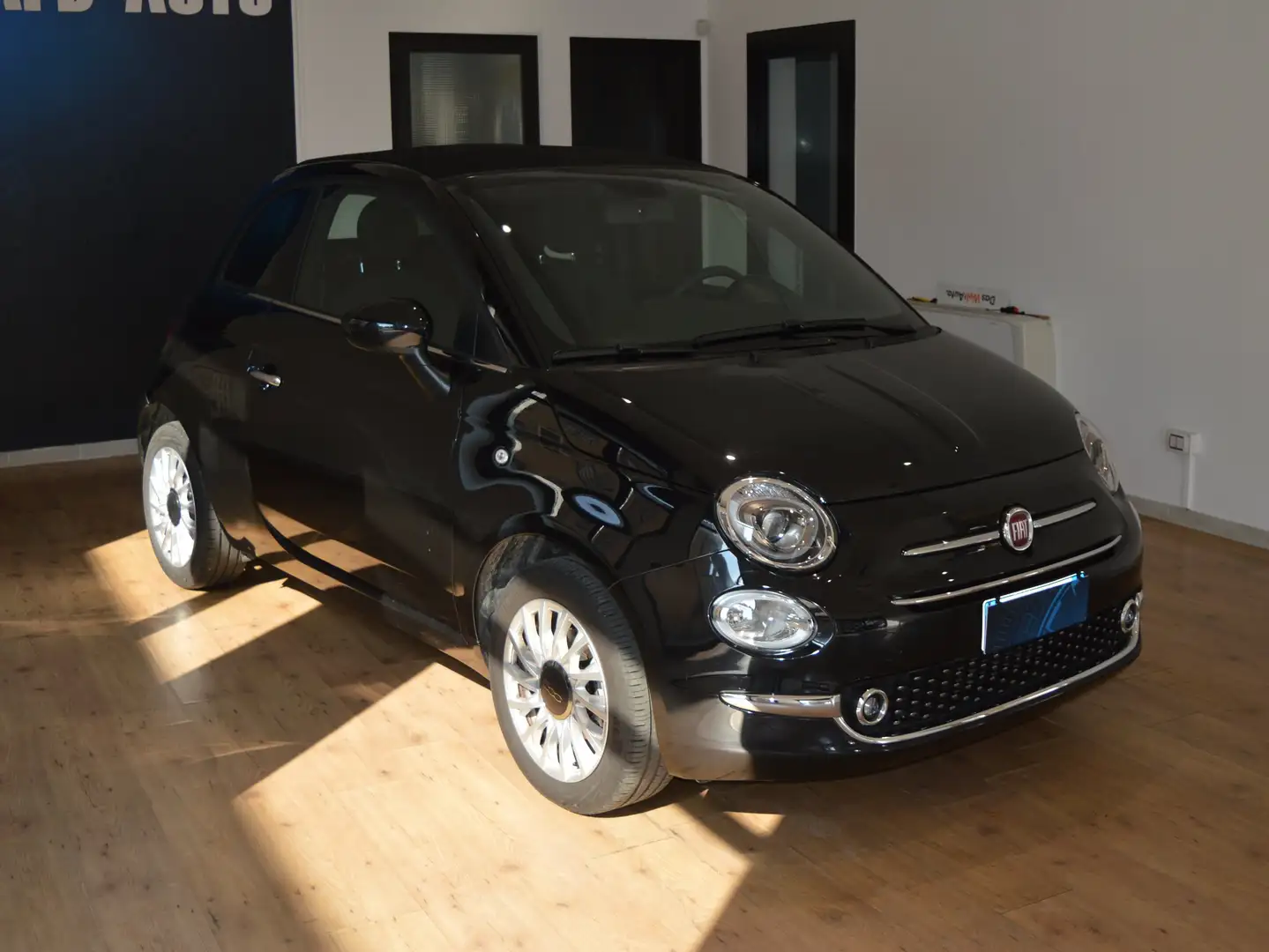 Fiat 500C 500C 1.0 hybrid Dolcevita 70cv Nero - 2