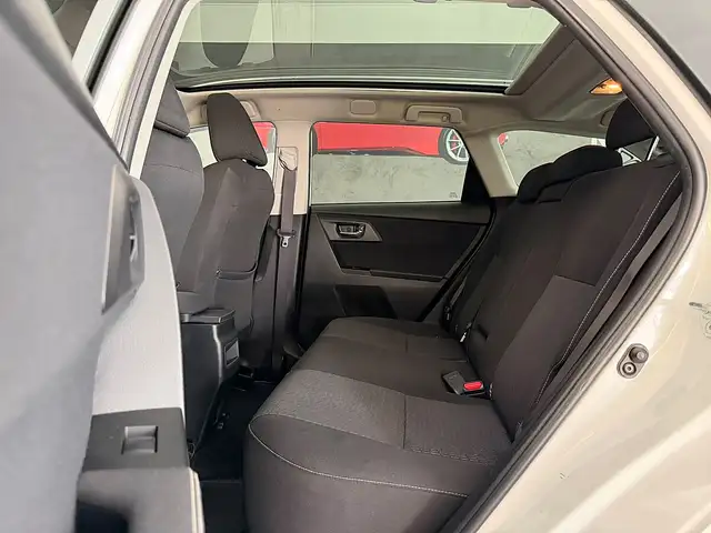 Toyota Auris view 15