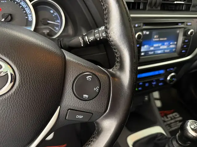 Toyota Auris view 23