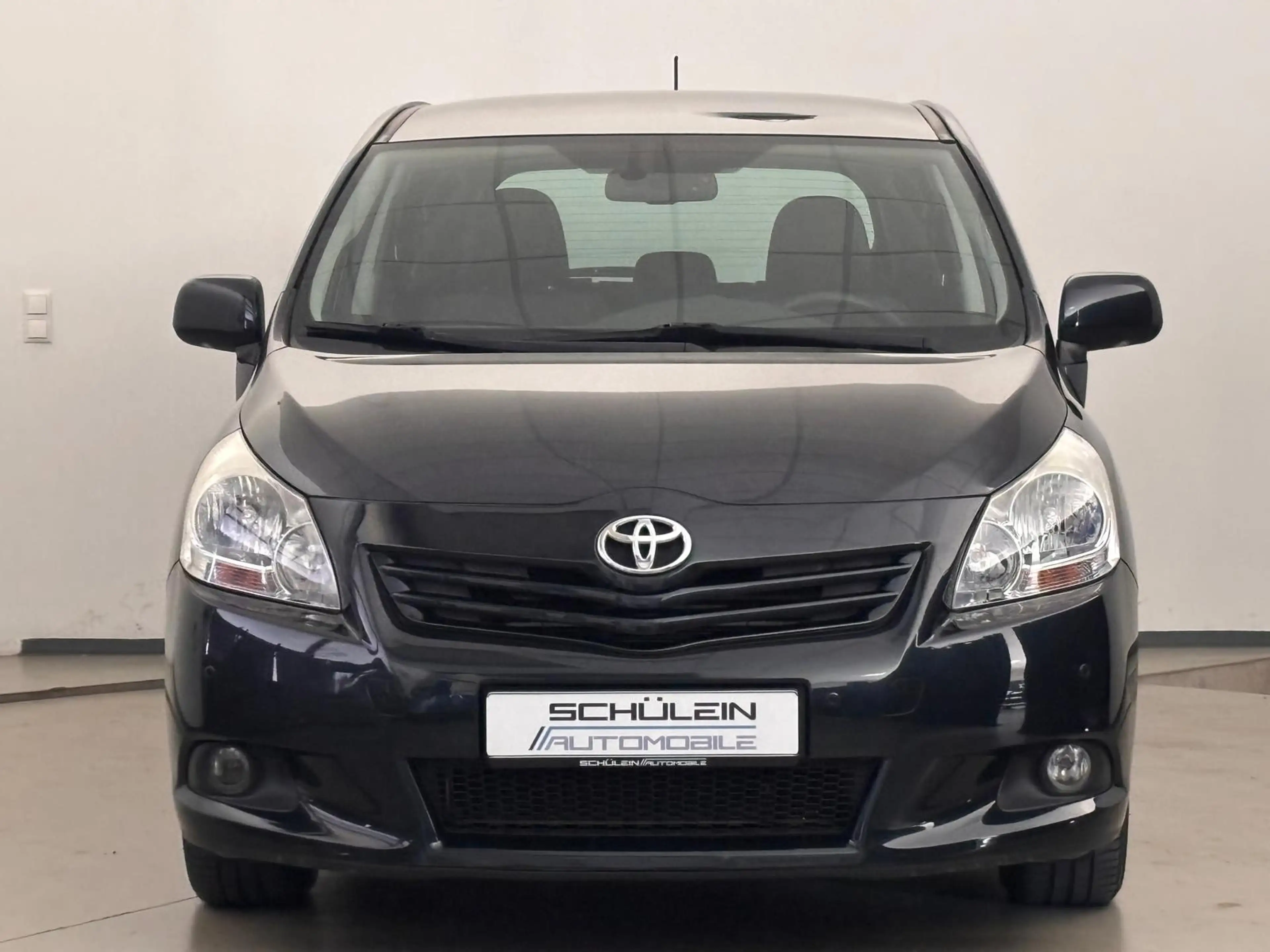 Toyota Verso D-4D*Klimaautomatik*Pano-Dach*Alu*1.Hand* — photo 3