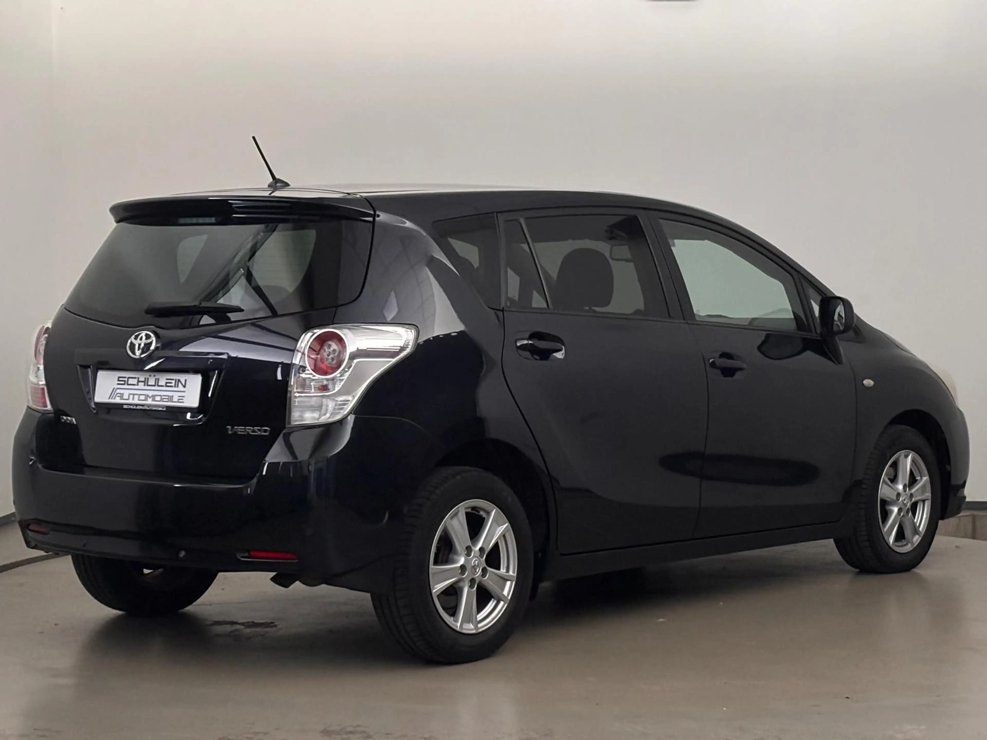 Toyota Verso D-4D*Klimaautomatik*Pano-Dach*Alu*1.Hand* — photo 6