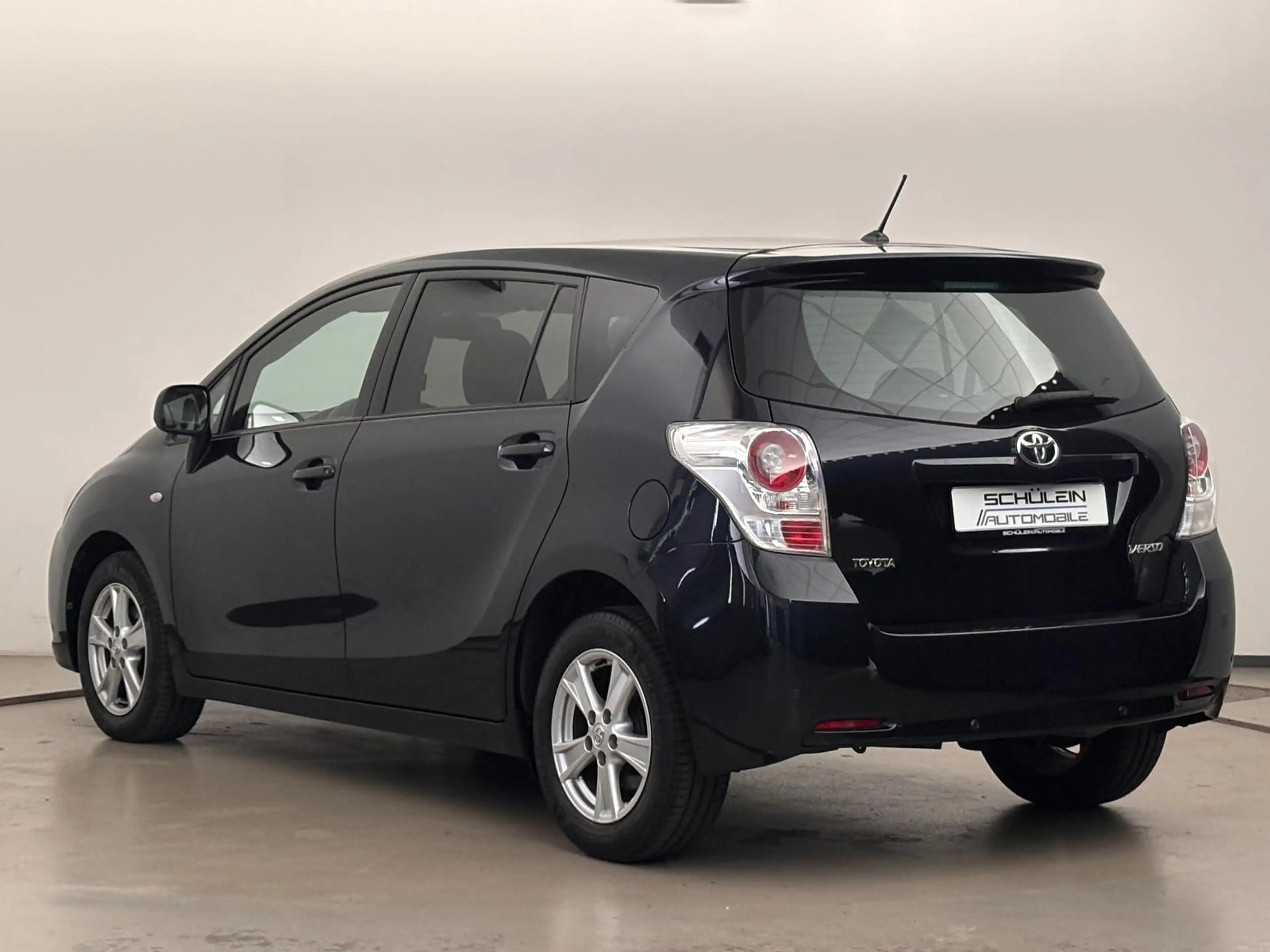 Toyota Verso D-4D*Klimaautomatik*Pano-Dach*Alu*1.Hand* — photo 9