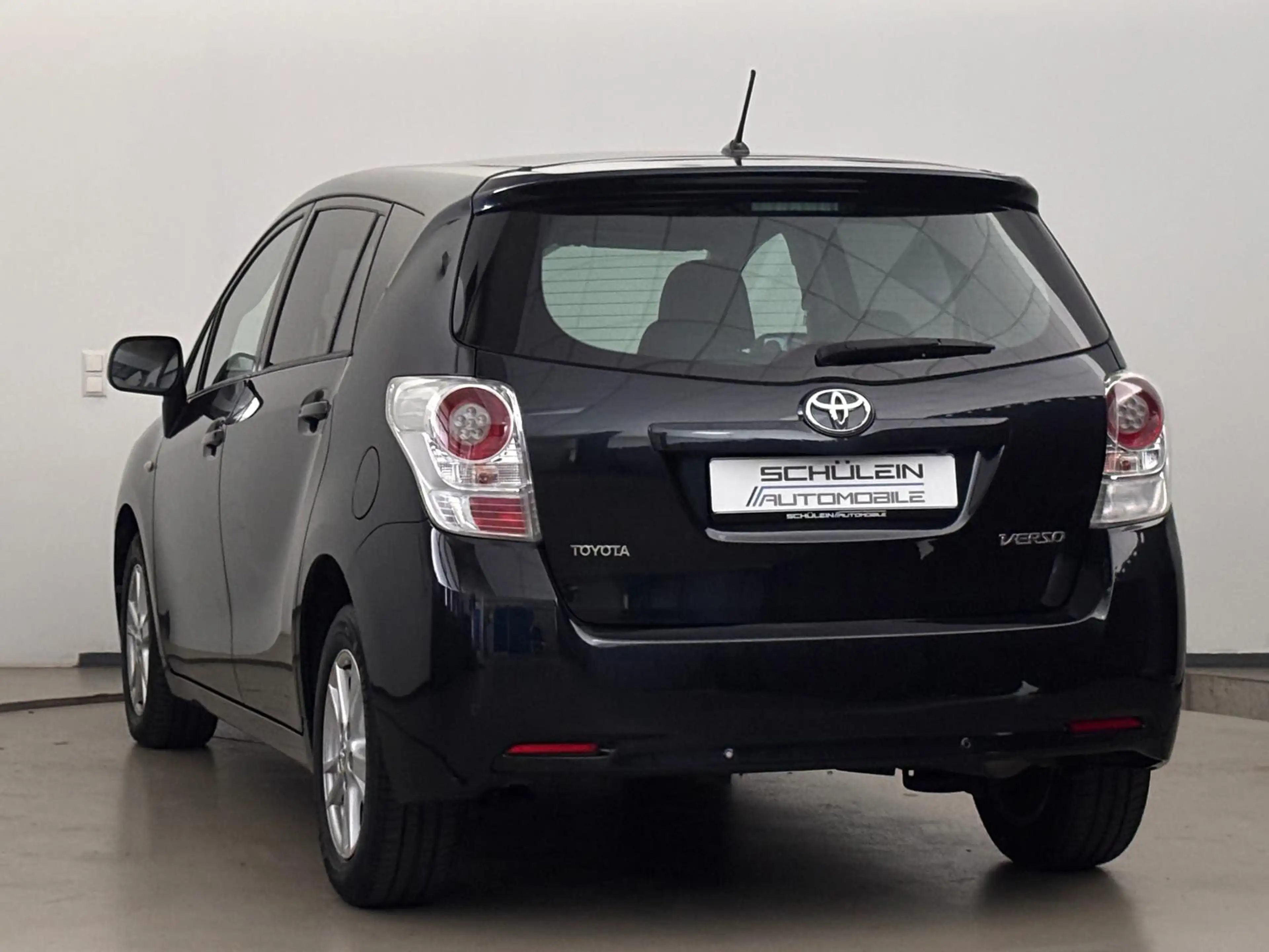 Toyota Verso D-4D*Klimaautomatik*Pano-Dach*Alu*1.Hand* — photo 8