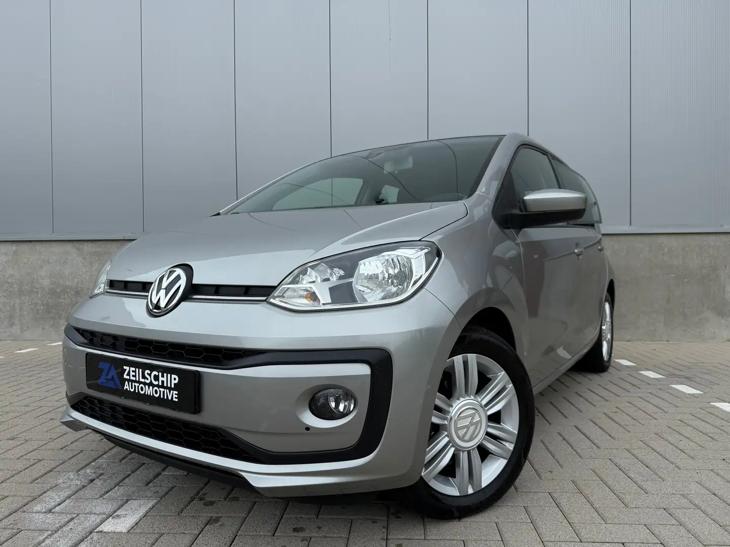 Volkswagen up! 1.0 BMT high up! CRUIS|PDC|NAP|TOPSTAAT| Grijs - 1