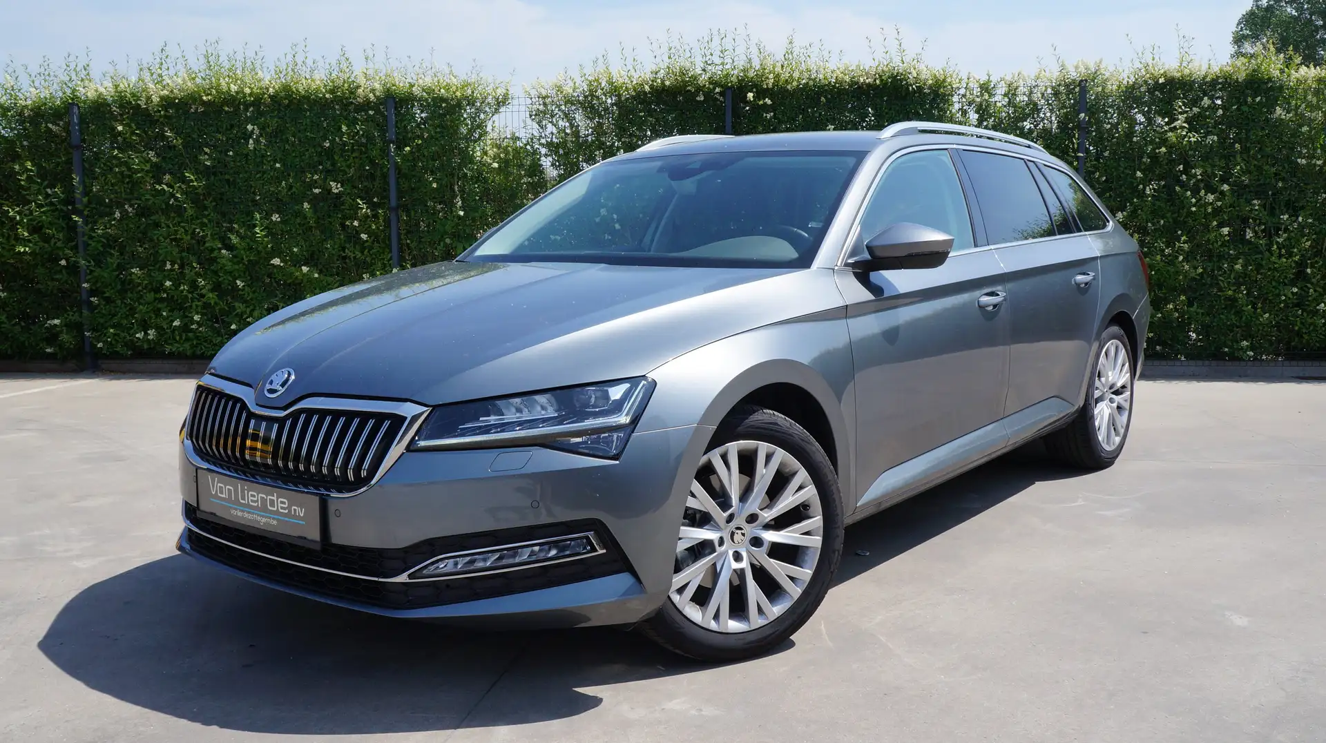Skoda Superb 1.5 TSI ACT Style DSG Camera Navi ! 24m Garantie Gris - 1