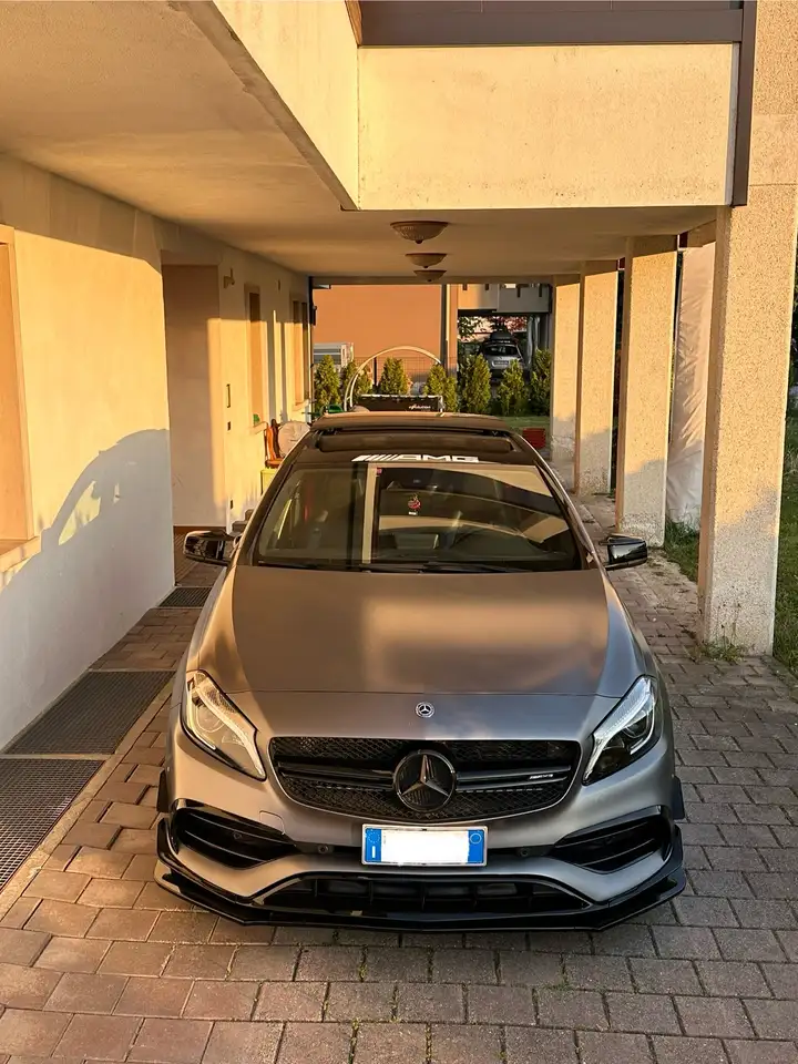 Mercedes-Benz A 45 AMG