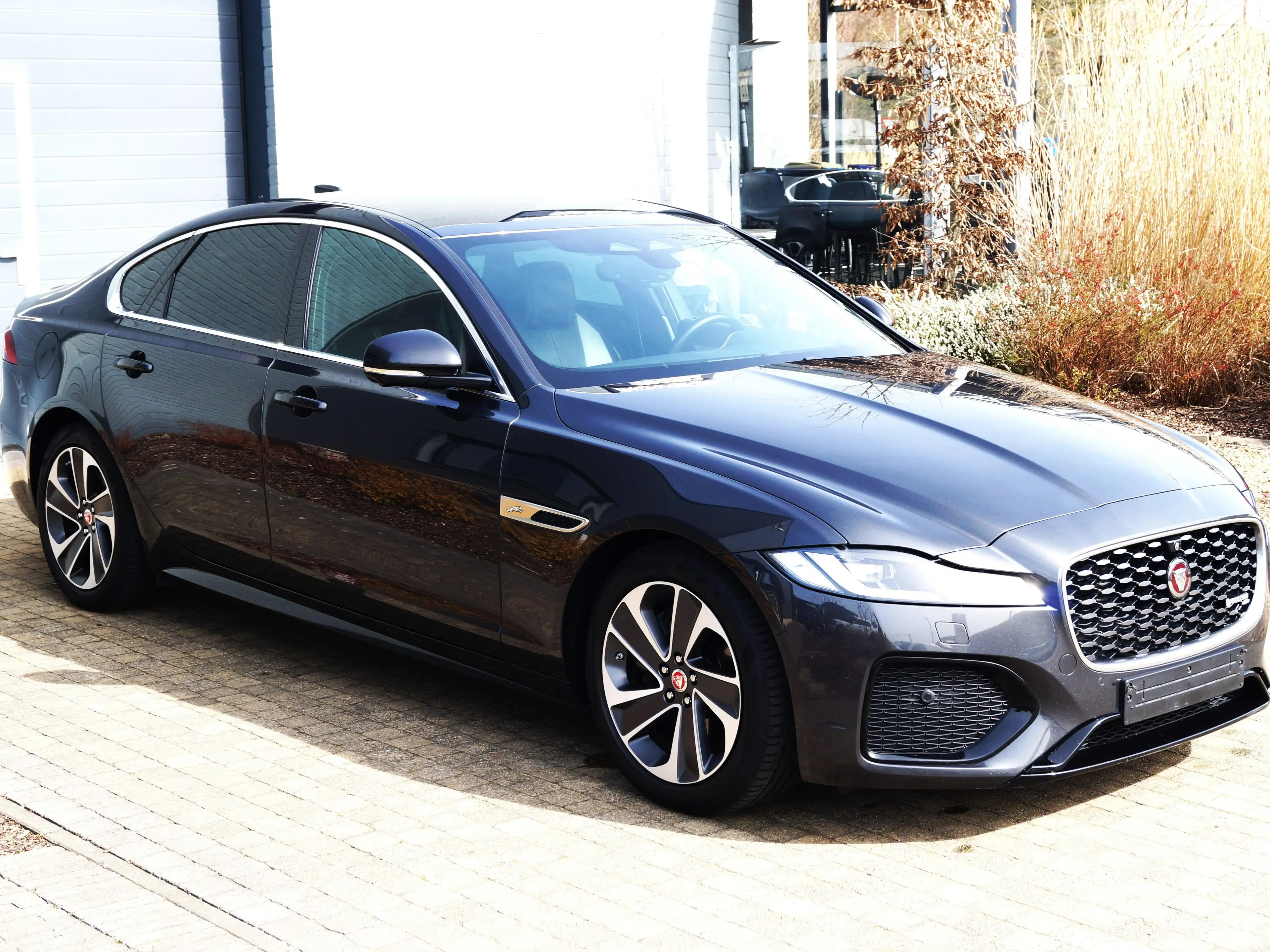 Jaguar XF XF D200 MHEV2 R-Dynamic S/360-Cam/Nieuwe Staat — photo 3