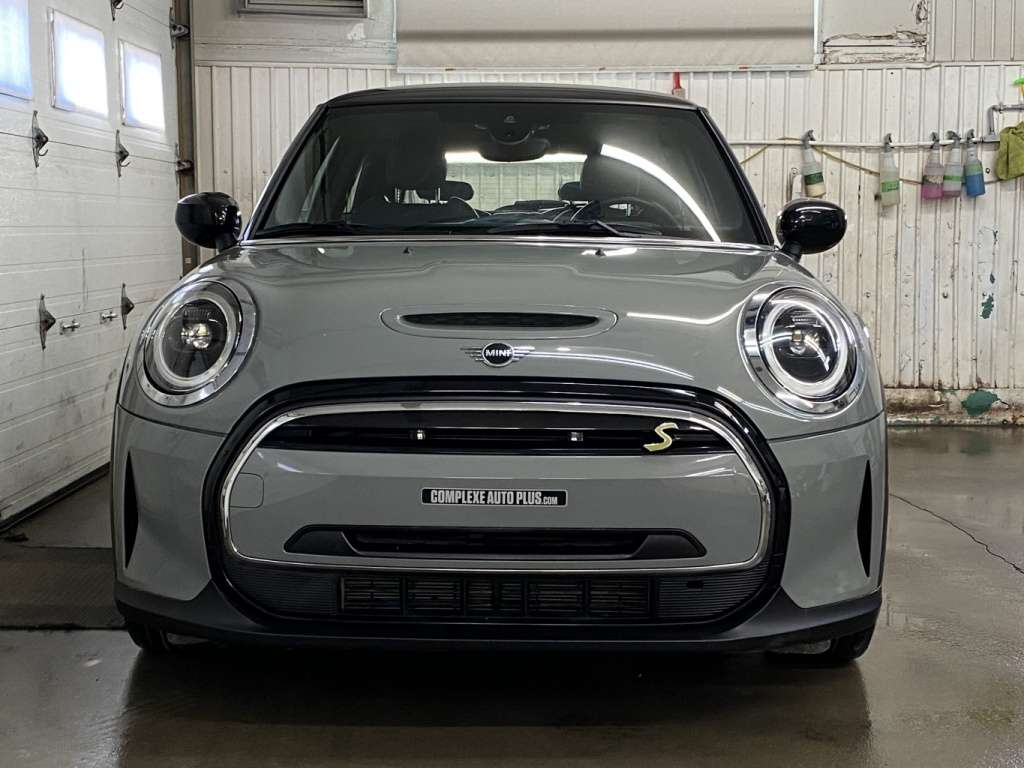 2022 MINI 3 Door