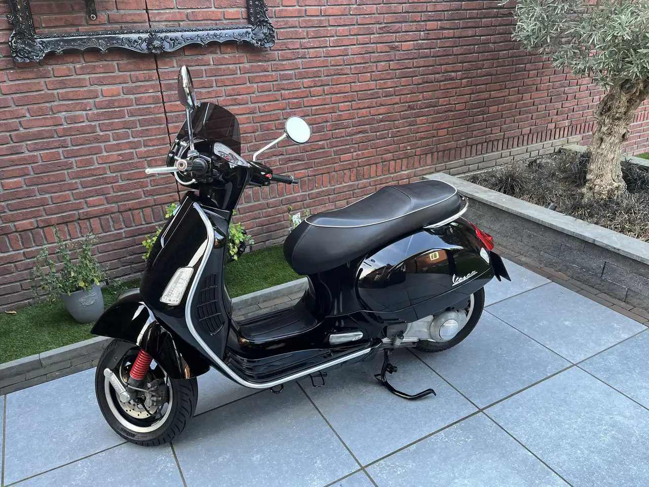 Vespa GTS 300