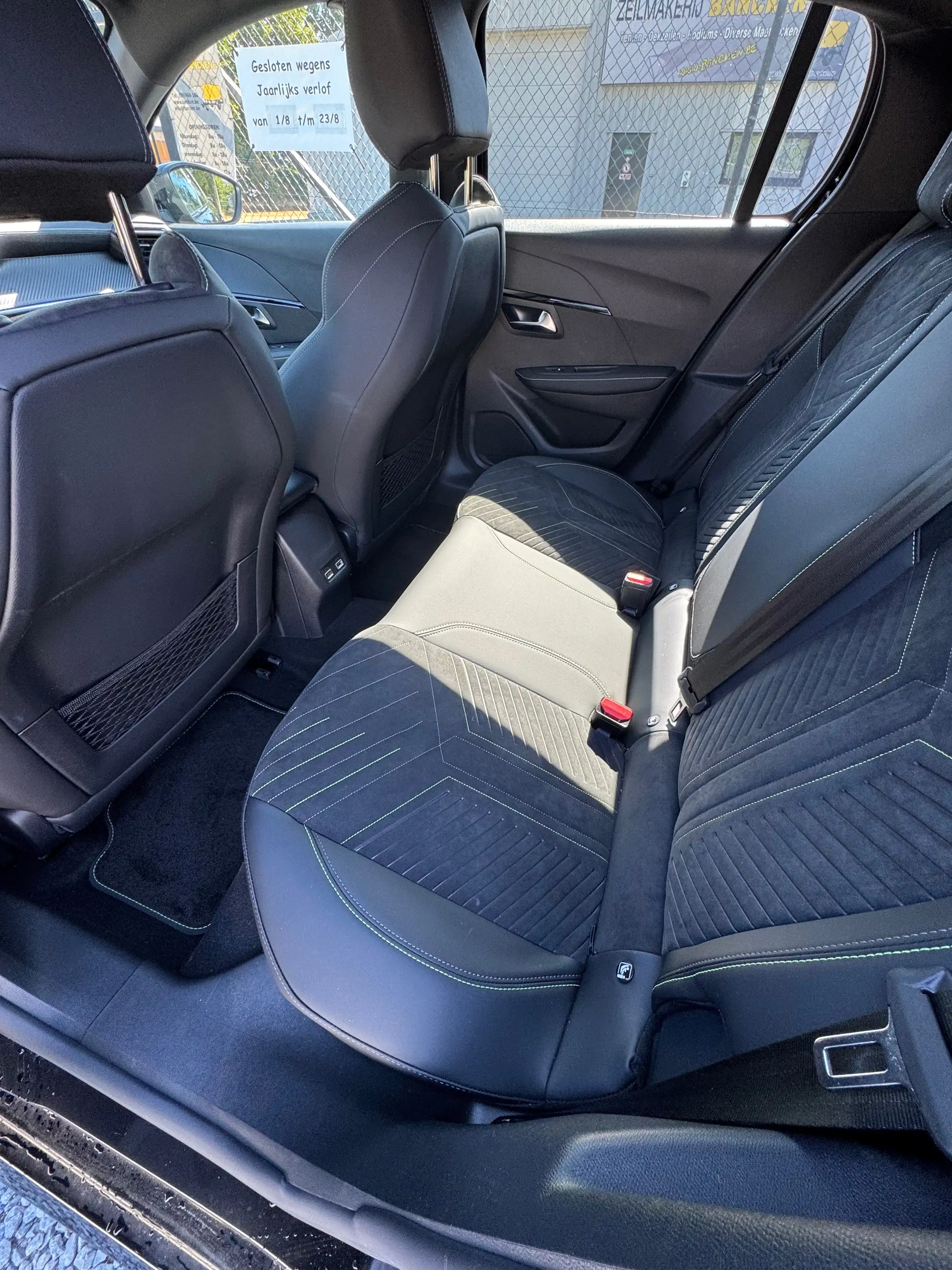 Peugeot e-208 e-208 51 kWh GT GT — photo 9