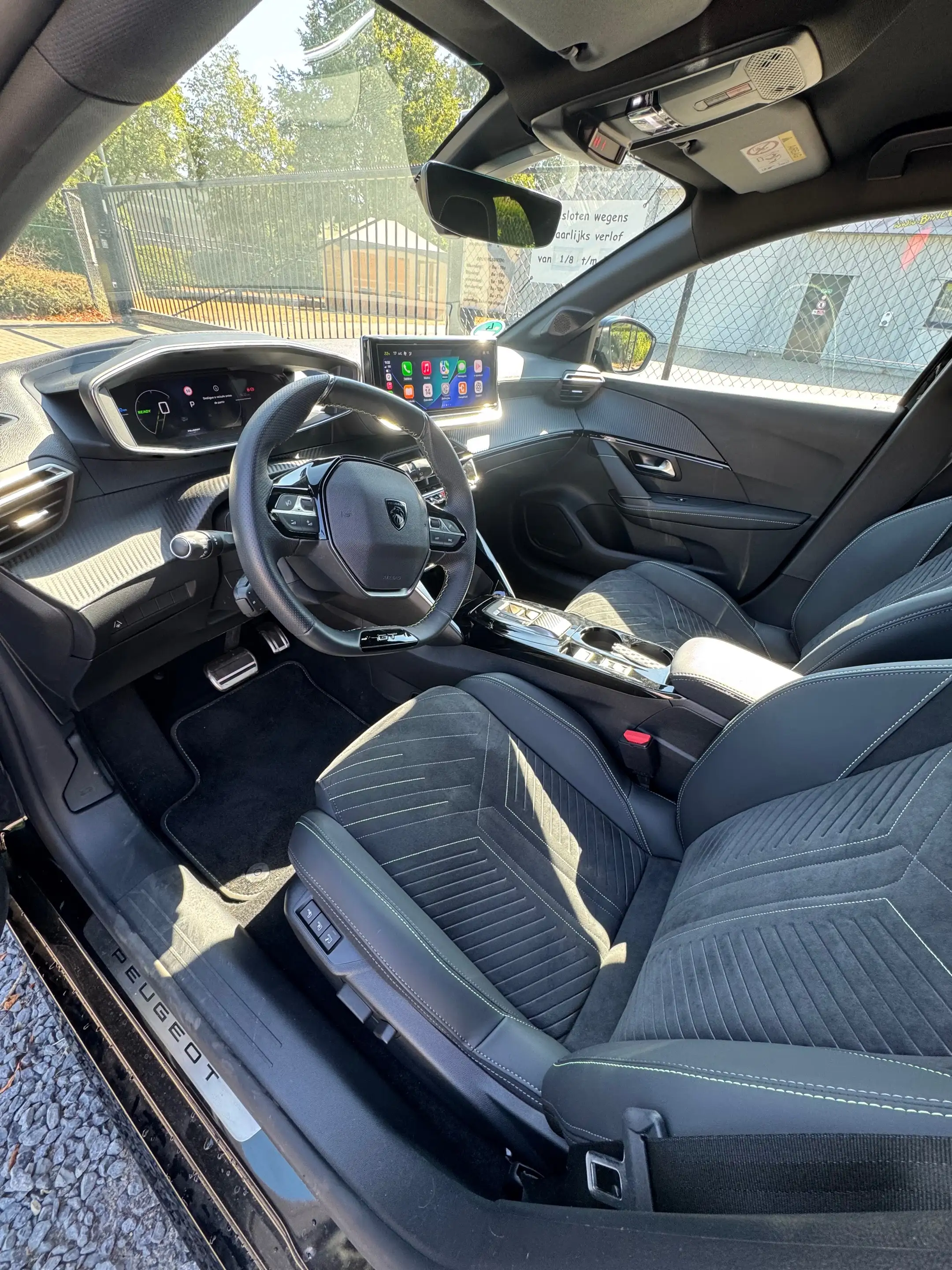 Peugeot e-208 e-208 51 kWh GT GT — photo 8