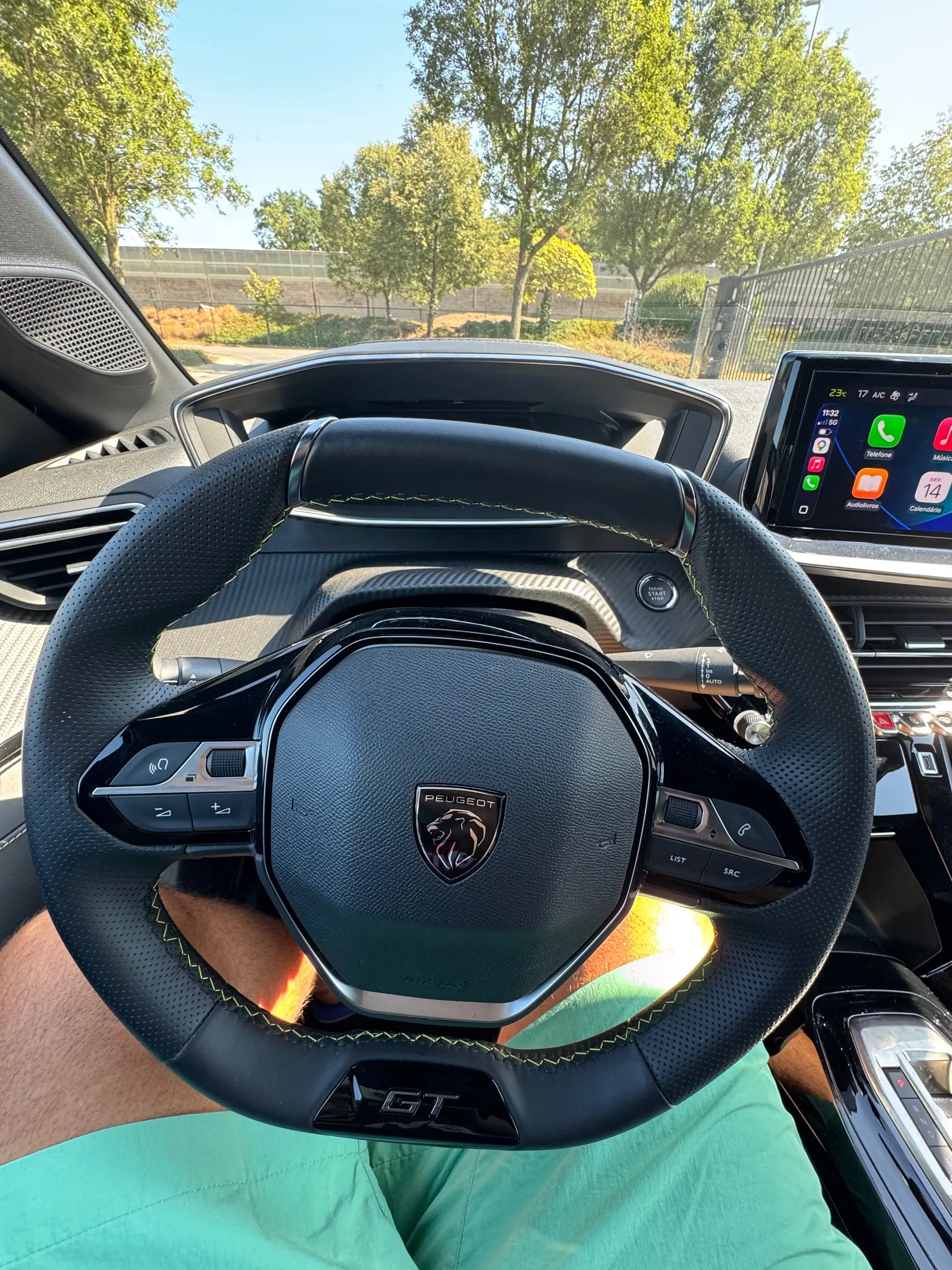Peugeot e-208 e-208 51 kWh GT GT — photo 11