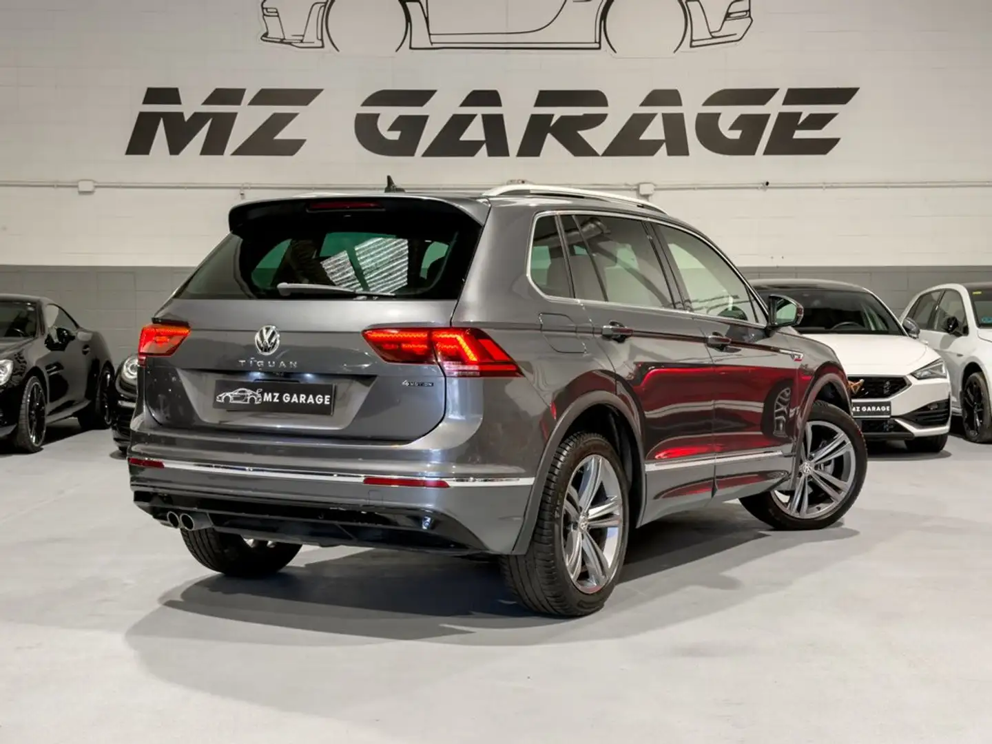 Volkswagen Tiguan 2.0TDI Sport 4Motion DSG 140kW Gris - 2