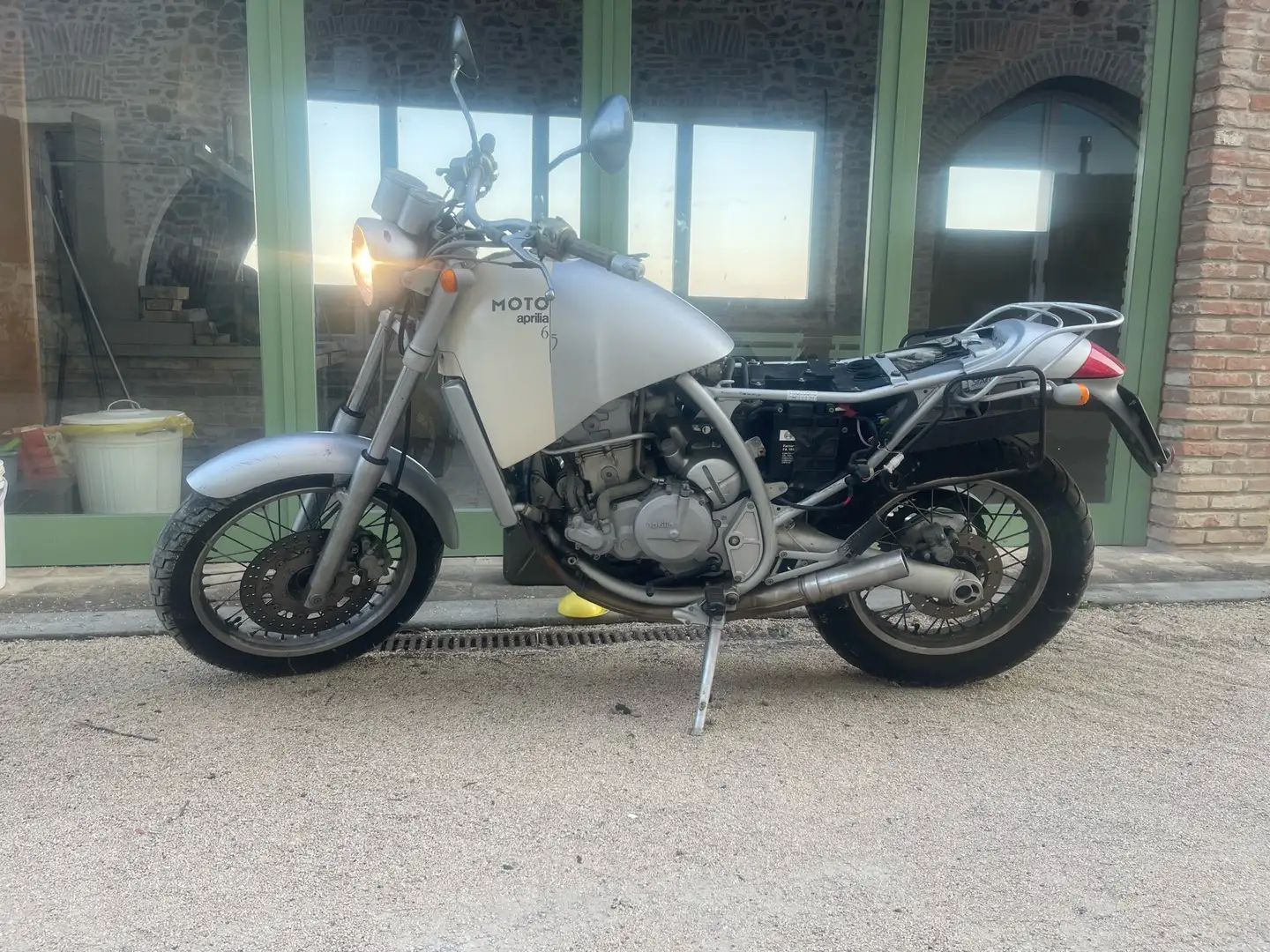 Aprilia Moto 6.5 - 2