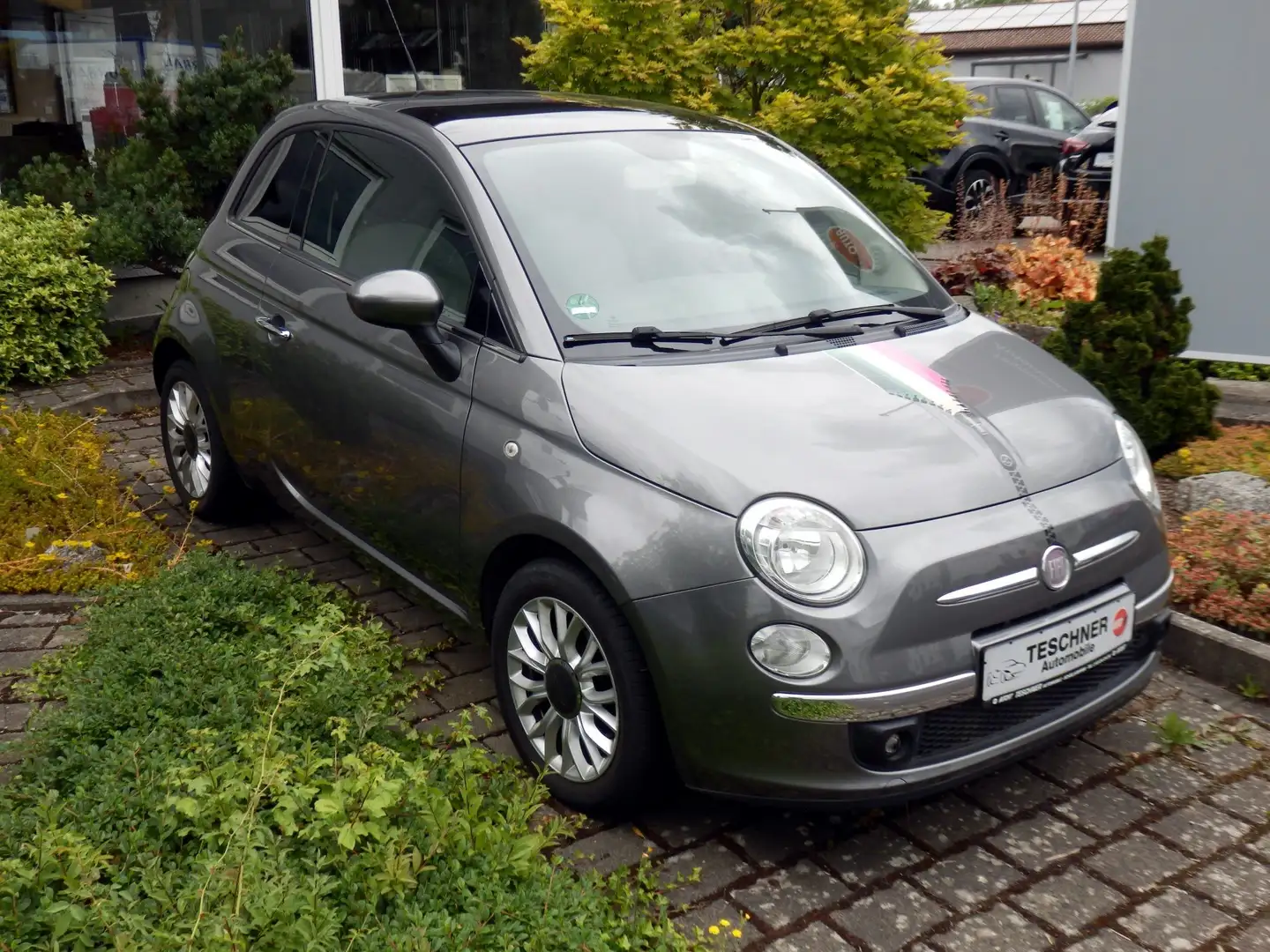 Fiat 500 1.2 Lounge Grau - 1