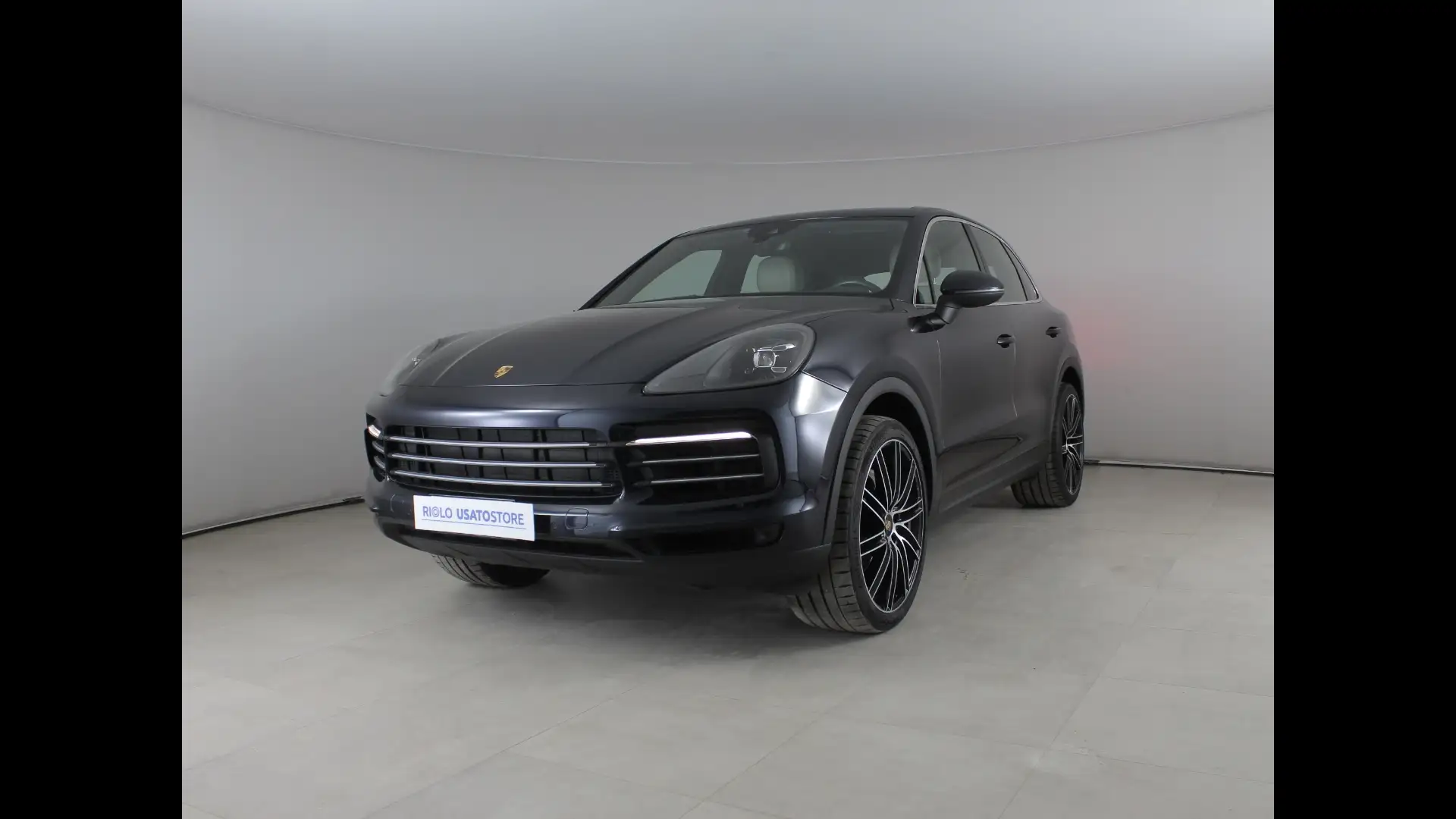 Porsche Cayenne 3.0 Bleu - 1