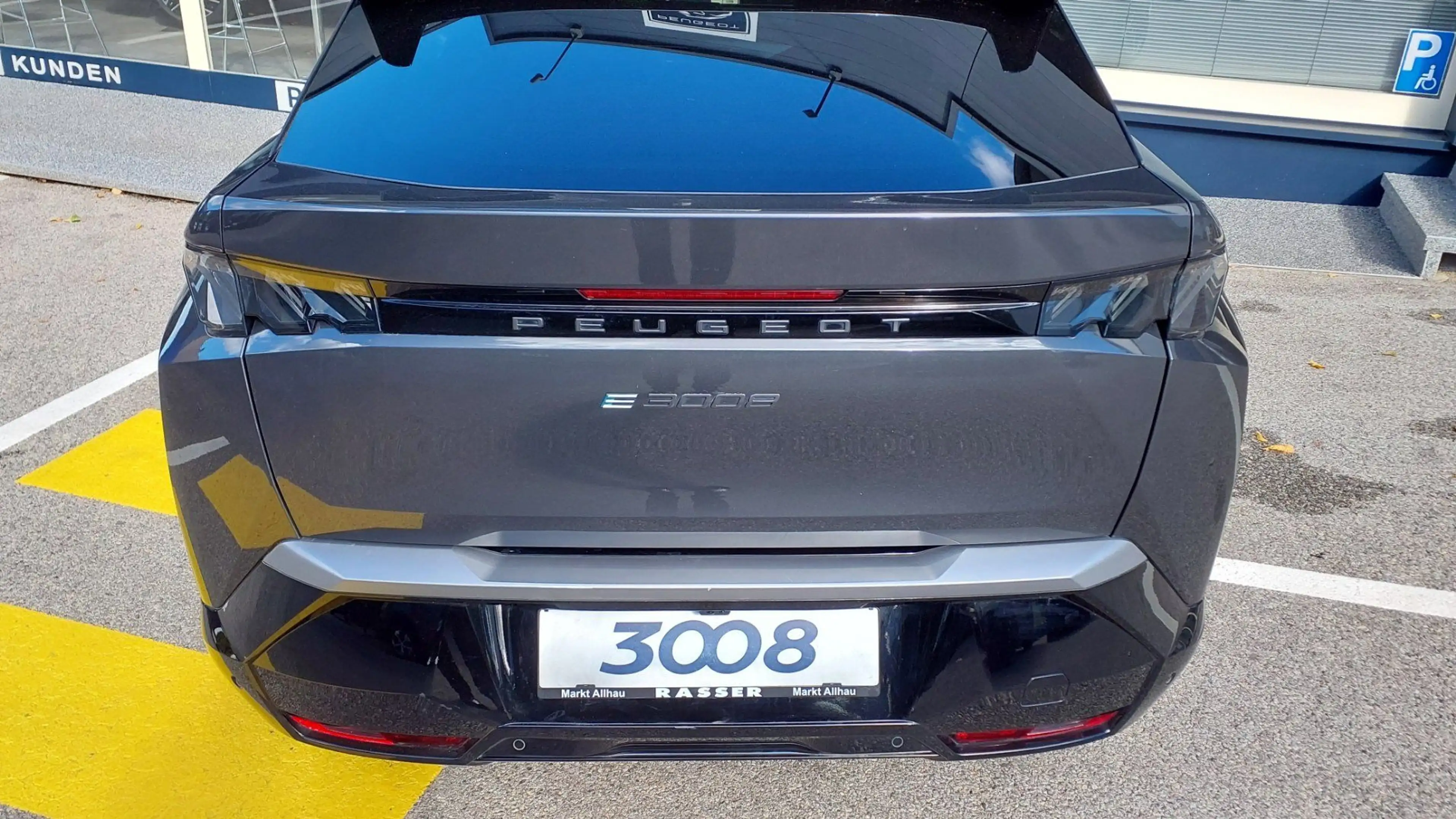 Peugeot 3008 Elektromotor 210 GT — photo 8