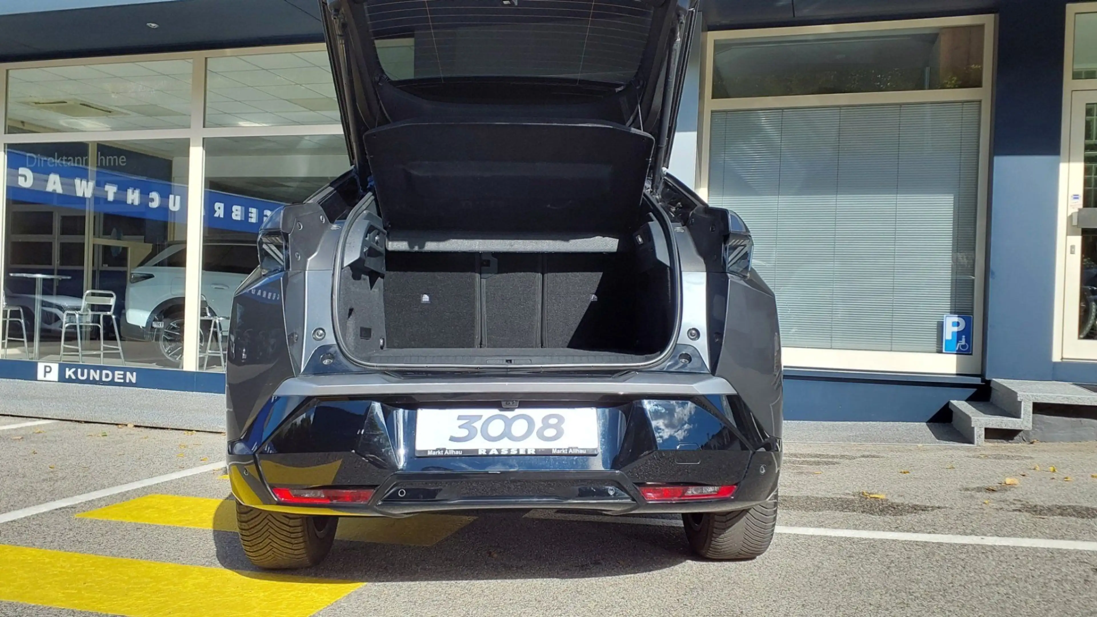 Peugeot 3008 Elektromotor 210 GT — photo 11