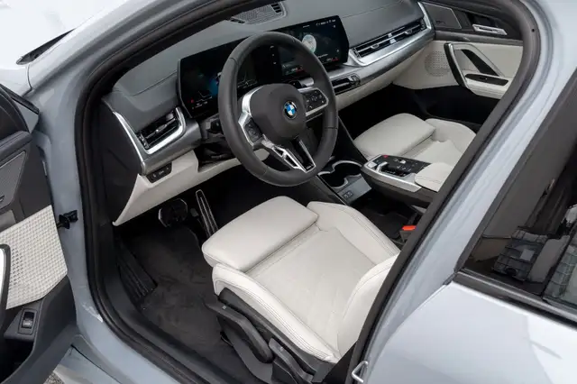 BMW X2 view 11