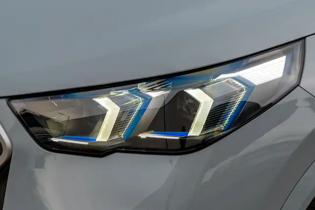 BMW X2 view 8