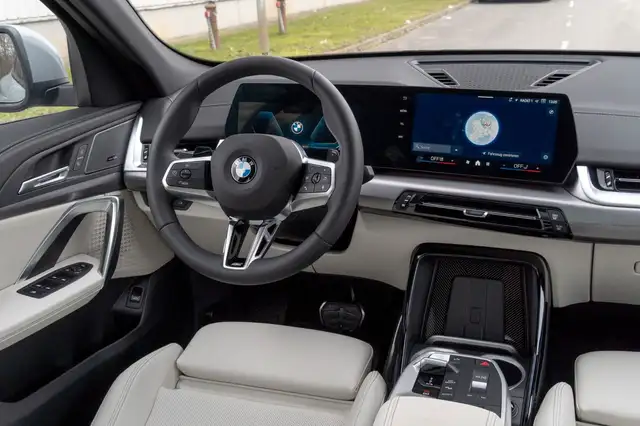 BMW X2 view 15