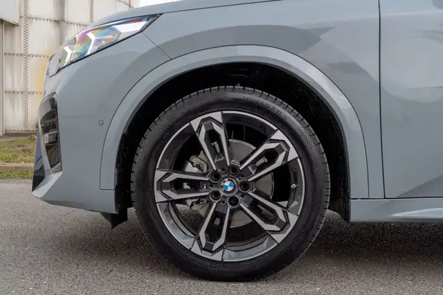 BMW X2 view 9