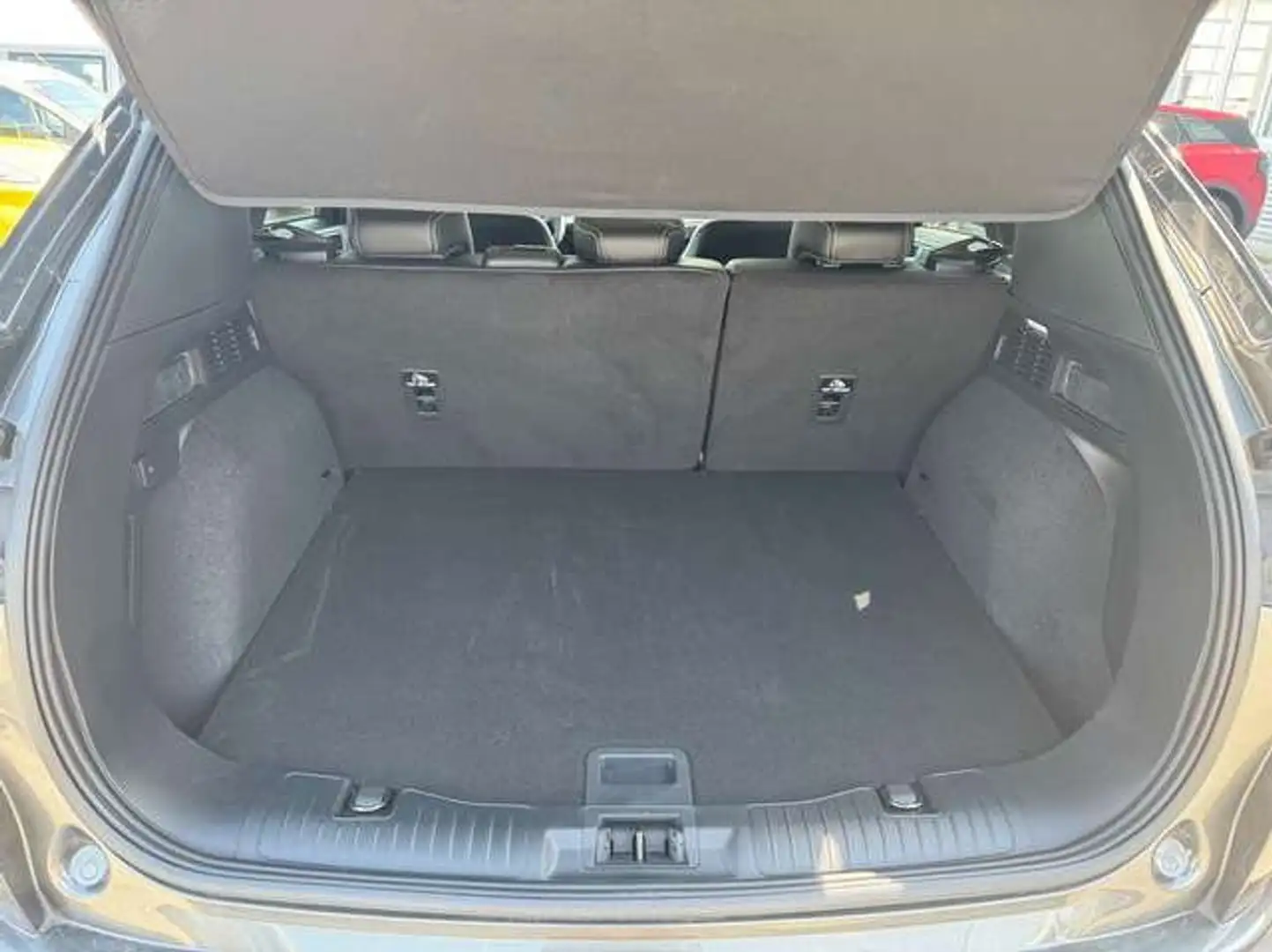 Ford Kuga Kuga 2,5 Duratec PHEV Titanium X Aut. Grau - 2