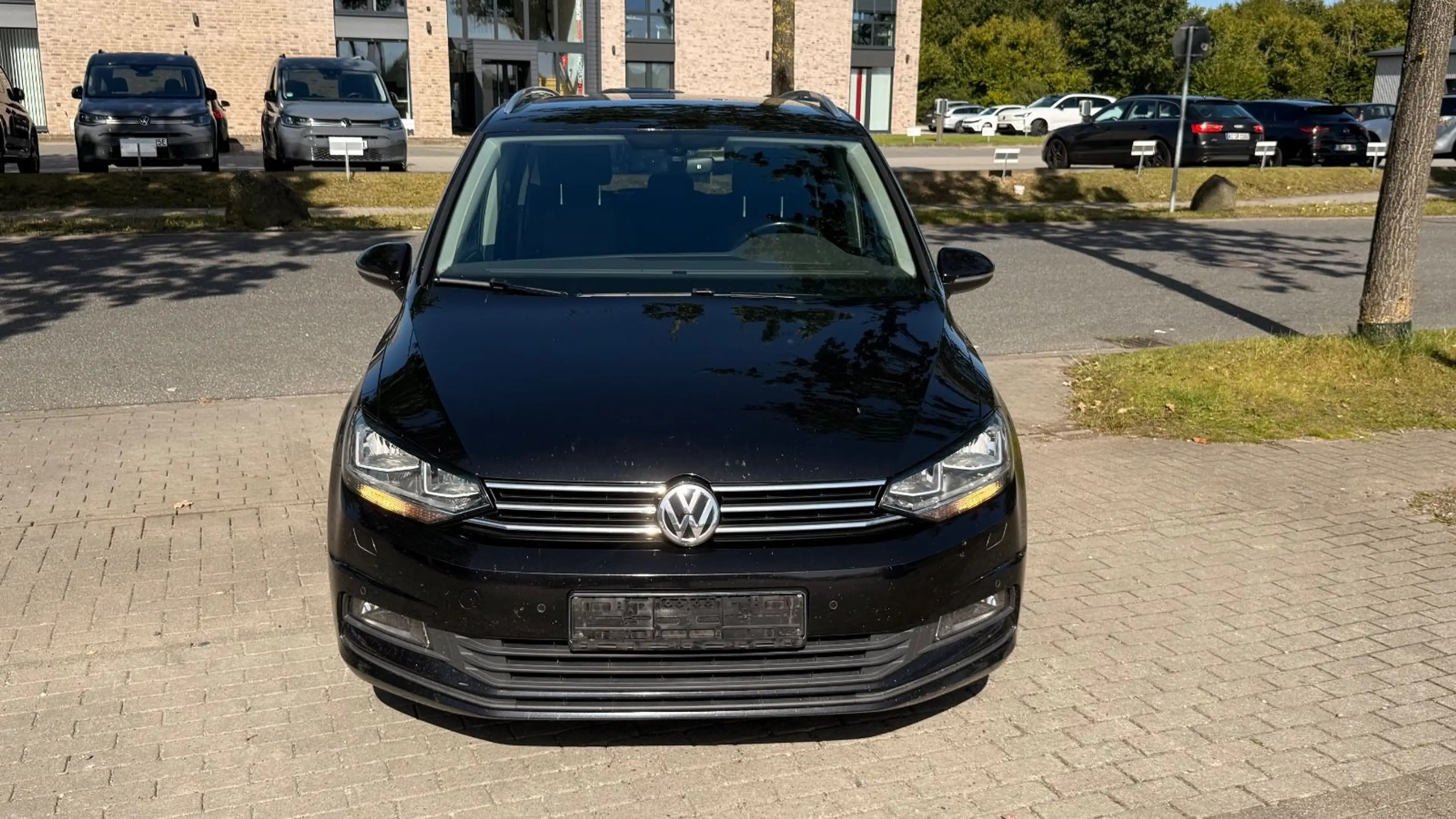 Volkswagen Touran 2.0 TDI Allstar Comfortline BMT Standhzg. — photo 2