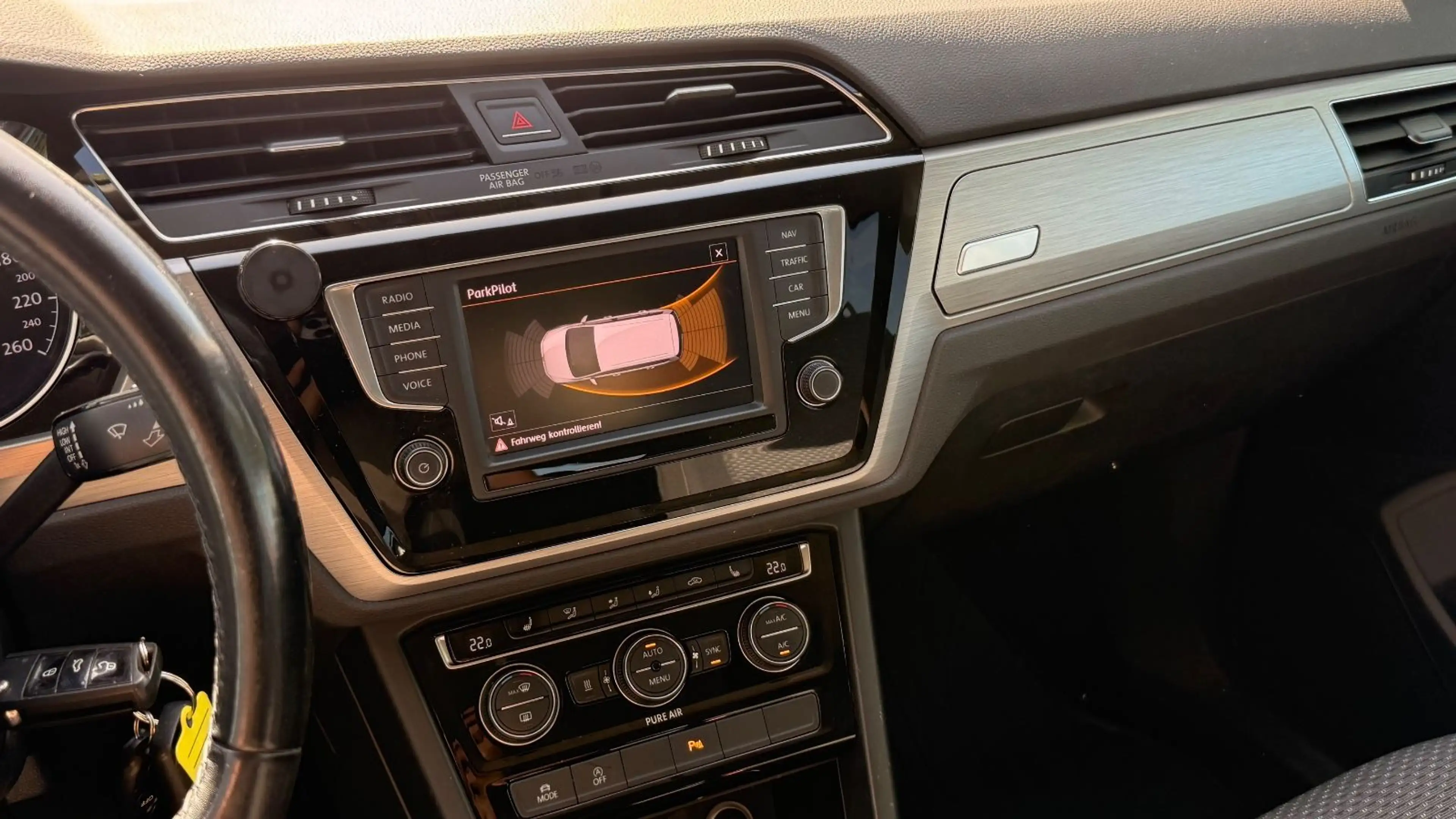 Volkswagen Touran 2.0 TDI Allstar Comfortline BMT Standhzg. — photo 15